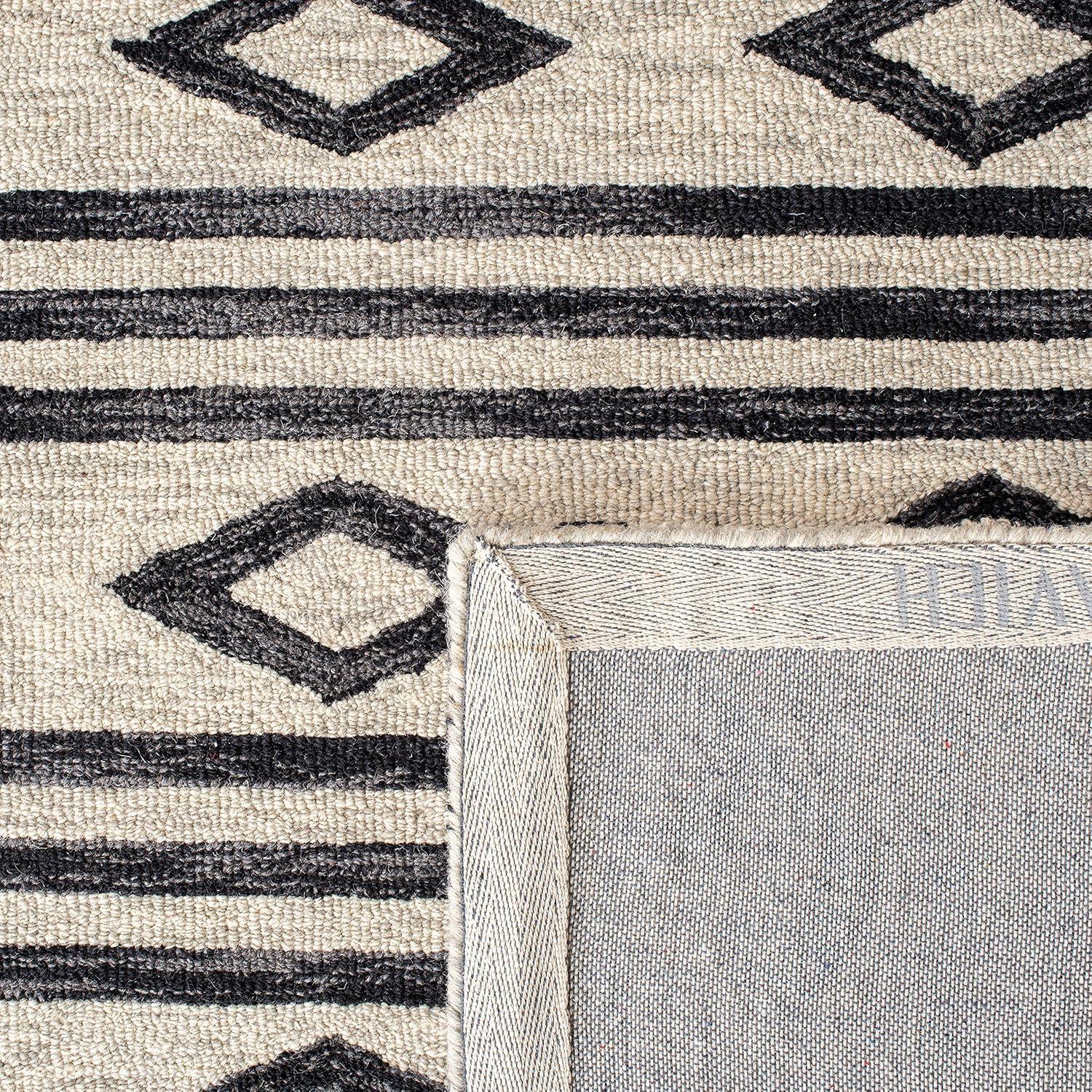 Micro-Loop MLP153 Hand Tufted Area Rug - Safavieh