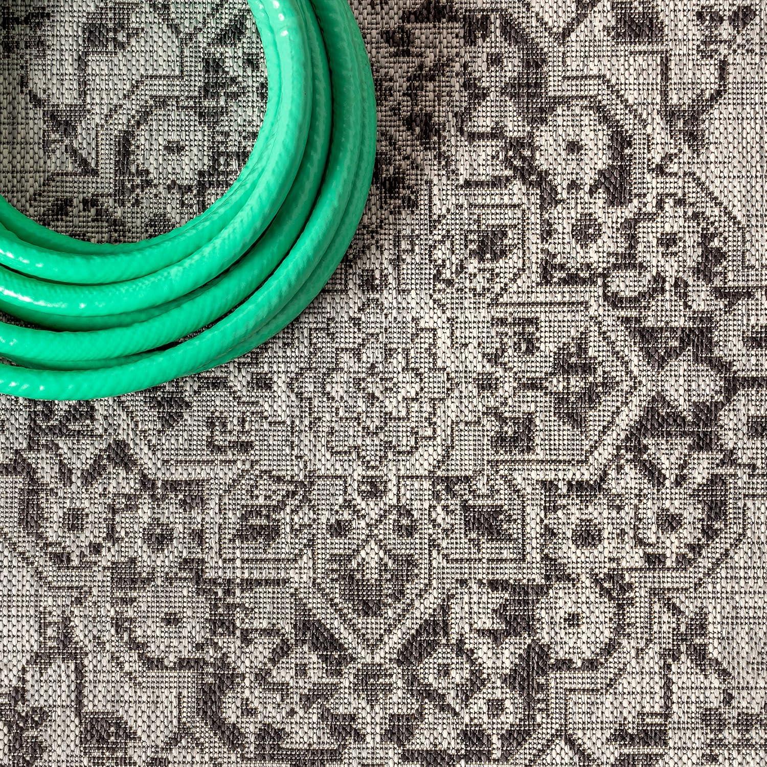 5' Square Rozetta Boho Medallion Textured Weave Indoor/Outdoor Area Rug, Gray/Black - JONATHAN Y