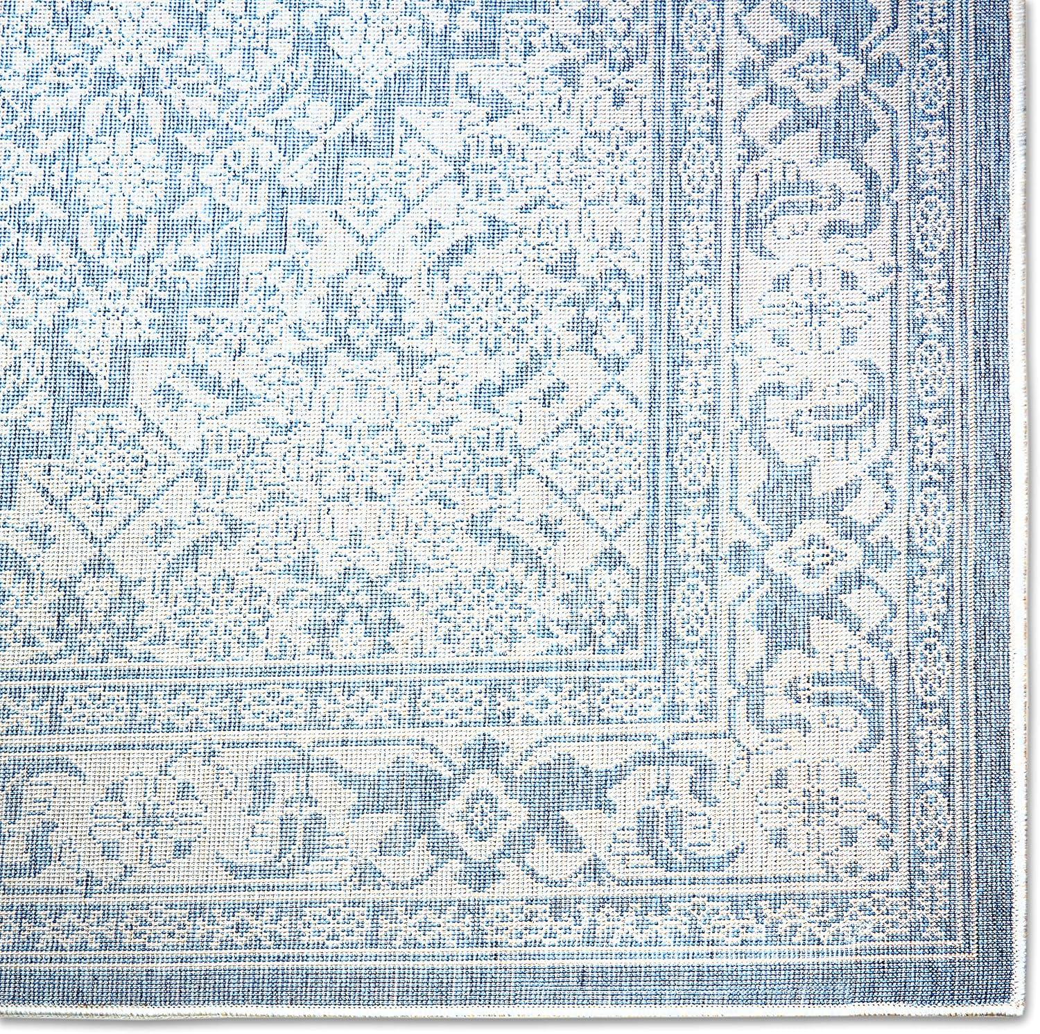 Persian Persian Inspired Blue/Gray Area Rug