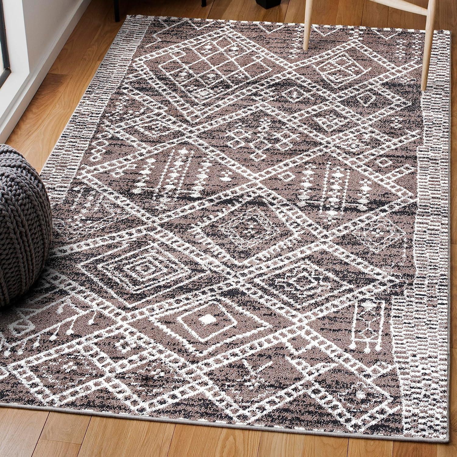 Tayri Modern Geometric Area Rug - JONATHAN Y