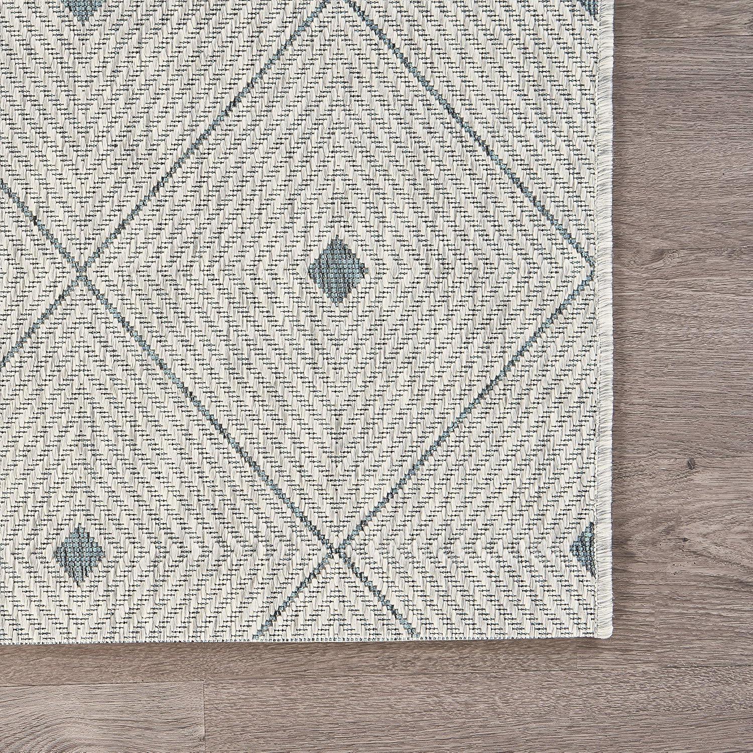 Serene Blue Geometric 5' x 8' Flat Woven Synthetic Area Rug