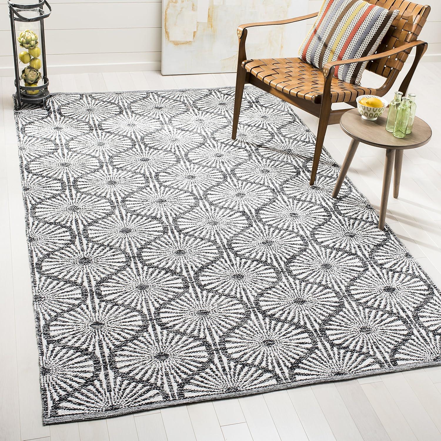Montauk MTK606 Hand Woven Indoor Accent Rug - Black/Ivory - 3'x5' - Safavieh