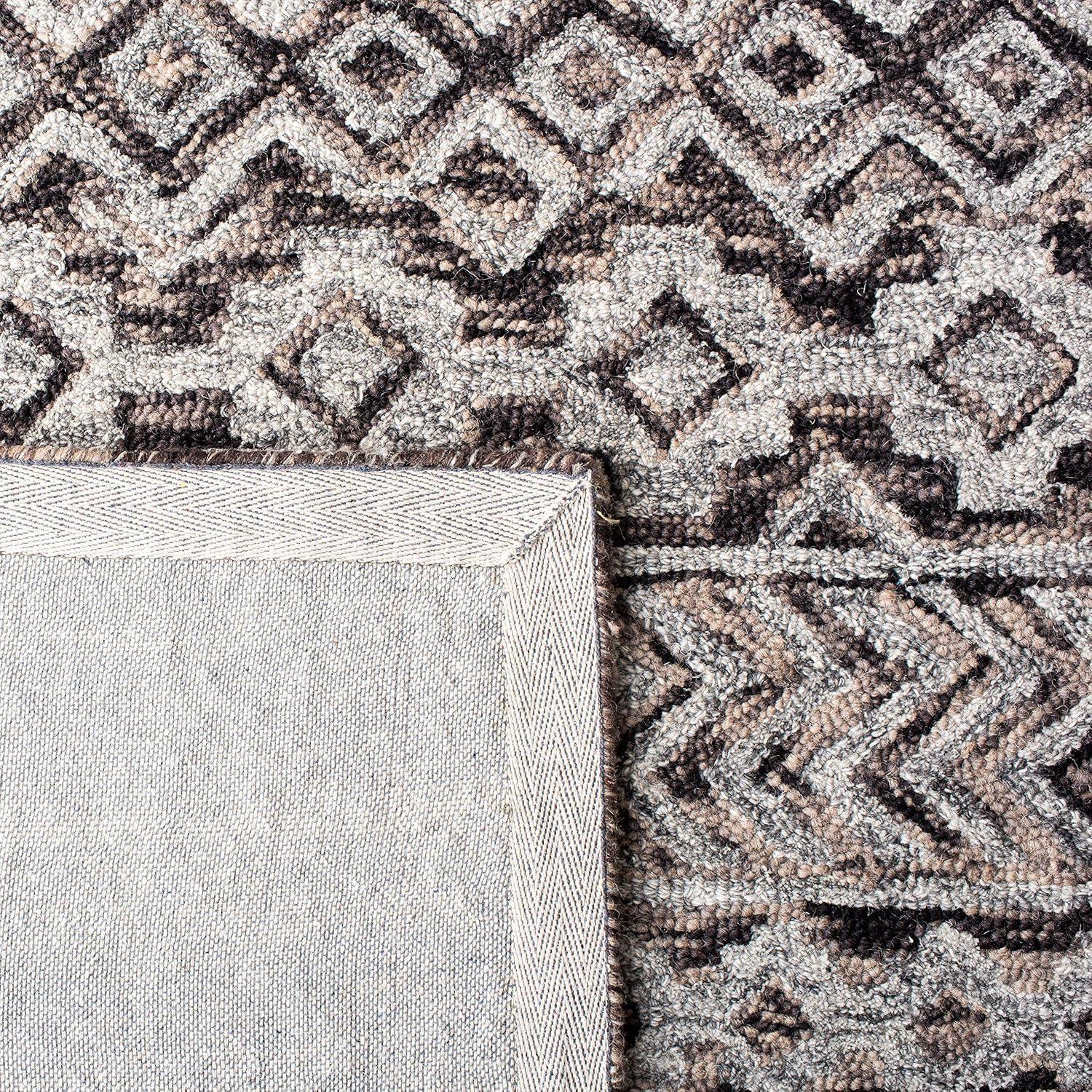 Abstract ABT252 Handmade Indoor Area Rug - Grey/Brown - 6'x9' - Safavieh