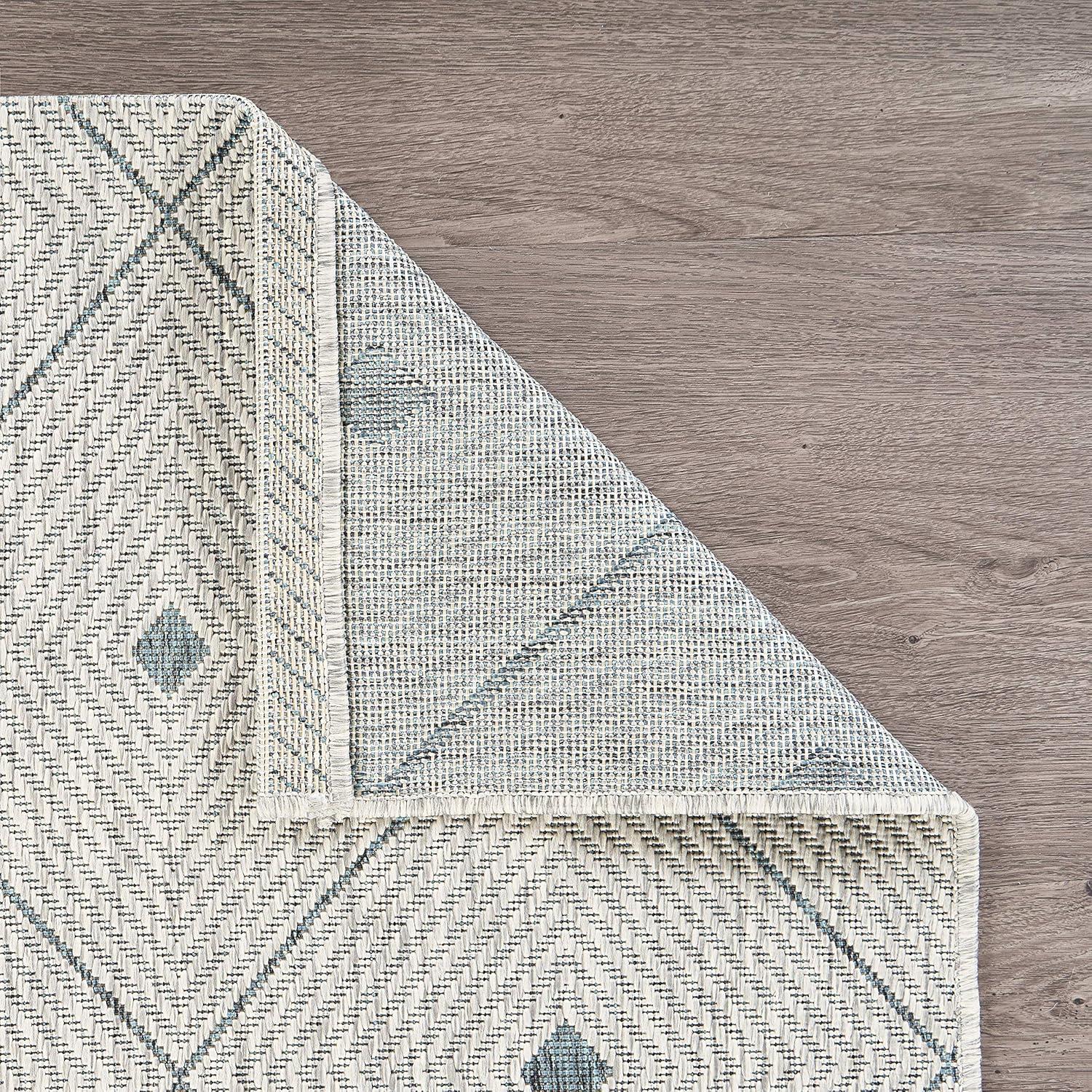 LR Home Victoria 5' x 8' Blue/Gray Diamond Indoor/Outdoor Area Rug