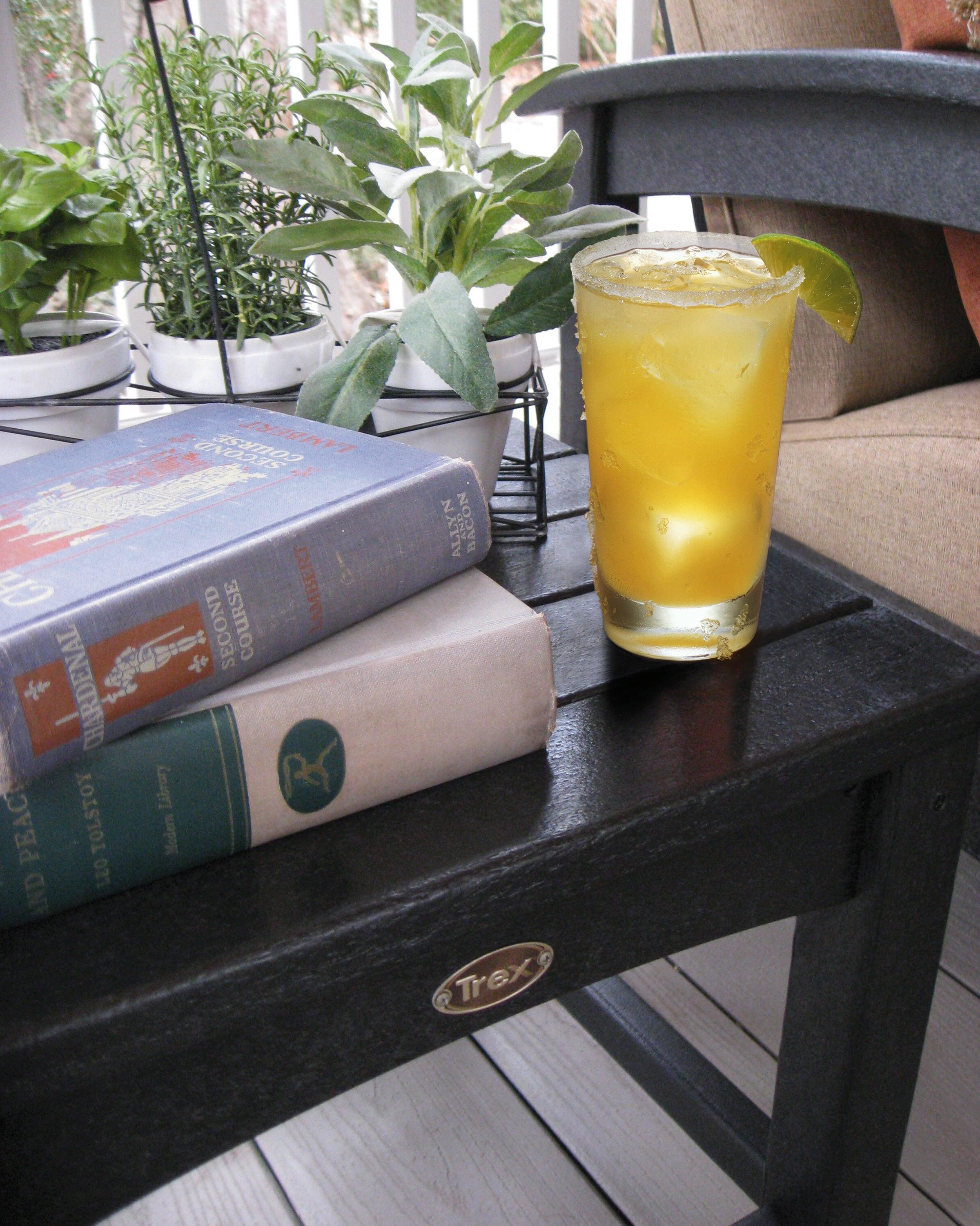 Rockport Club 18" Side Table