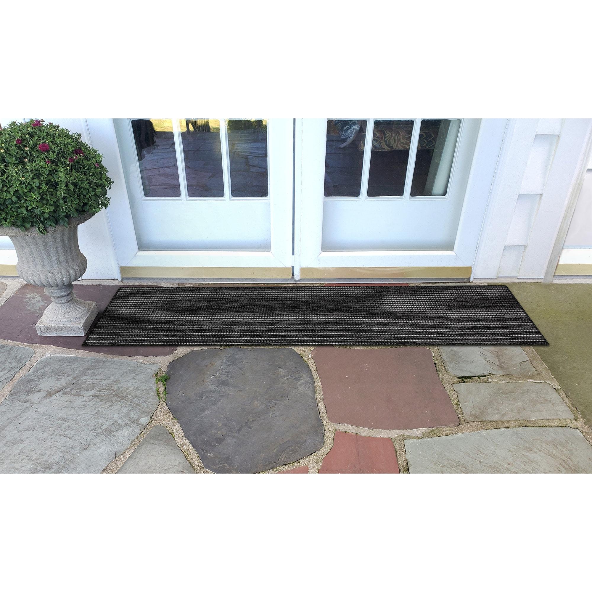 Liora Manne Carmel Texture Stripe Indoor/Outdoor Rug Black 1'11" x 4'11"