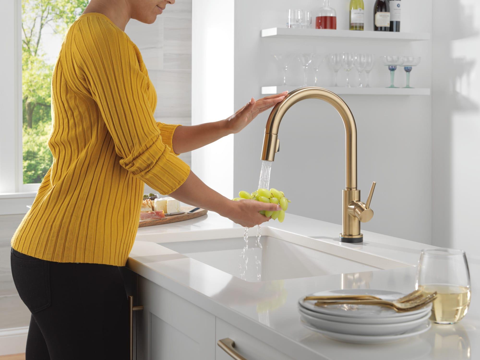 Trinsic Pull Down Sprayer Touch Kitchen Sink Faucet, Touch Control Kitchen Faucet