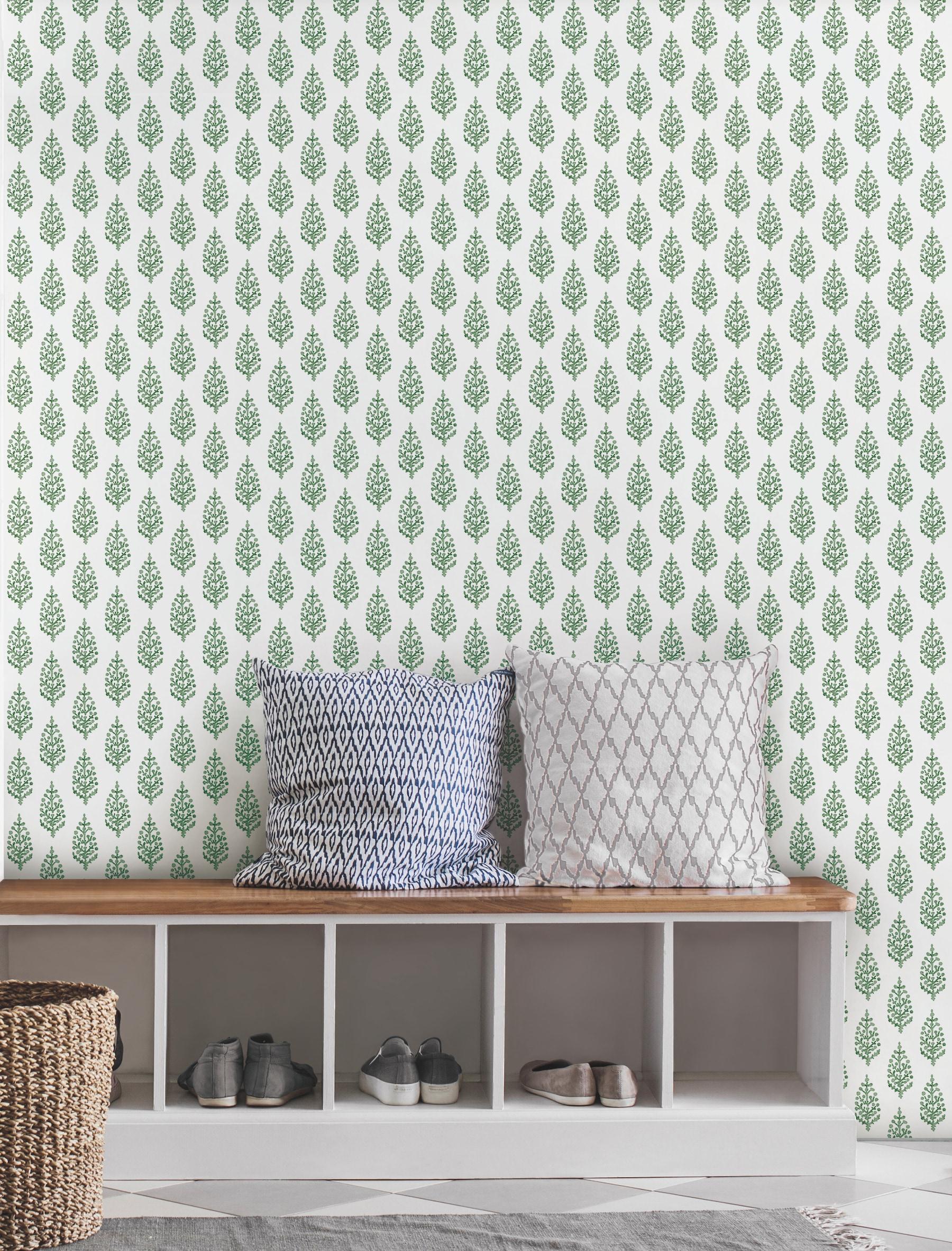 York Wallcoverings Floral Roll