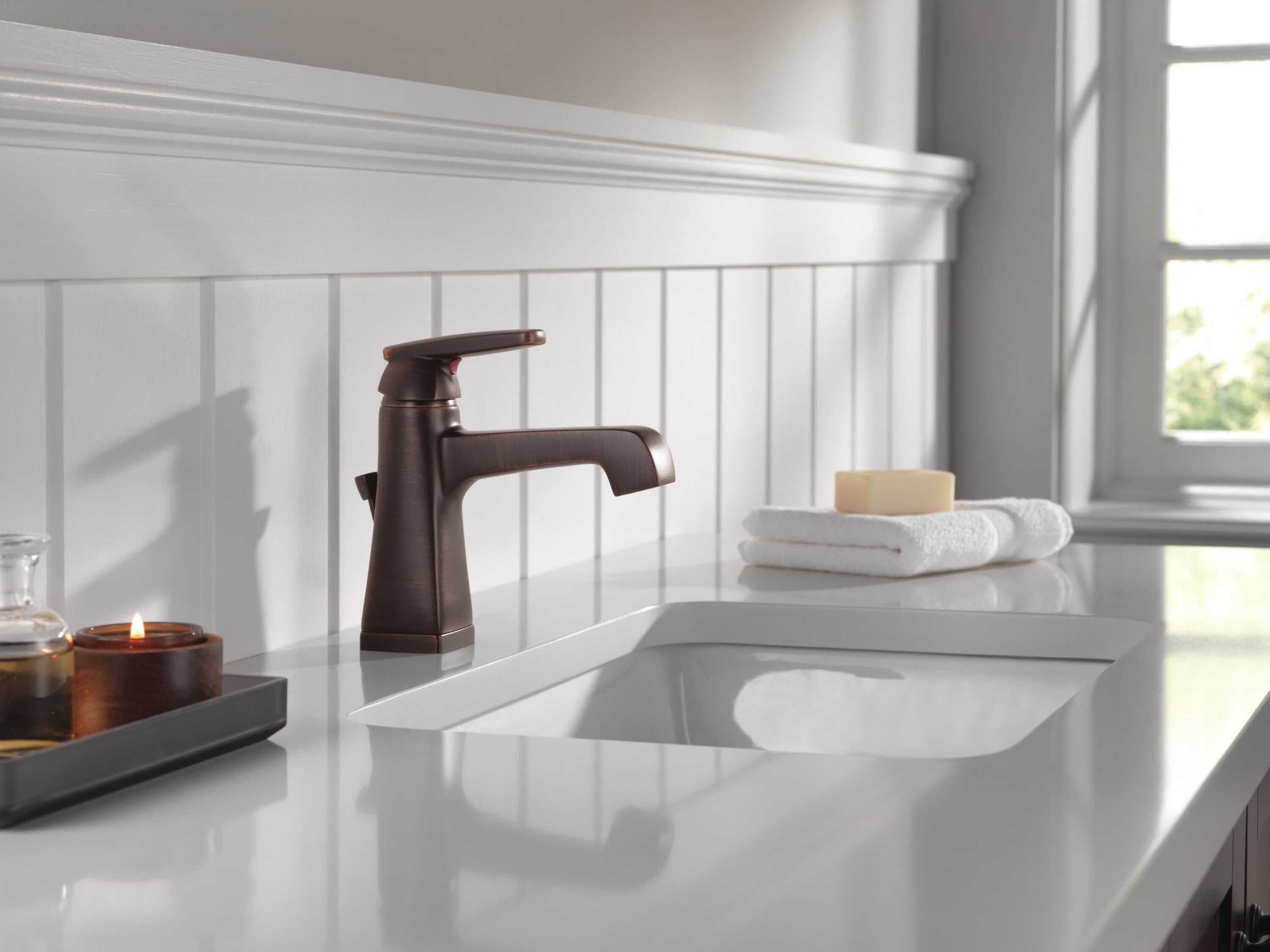 Ashlyn Single Hole Bathroom Faucet with Drain Assembly, Single Handle Bathroom Sink Faucet