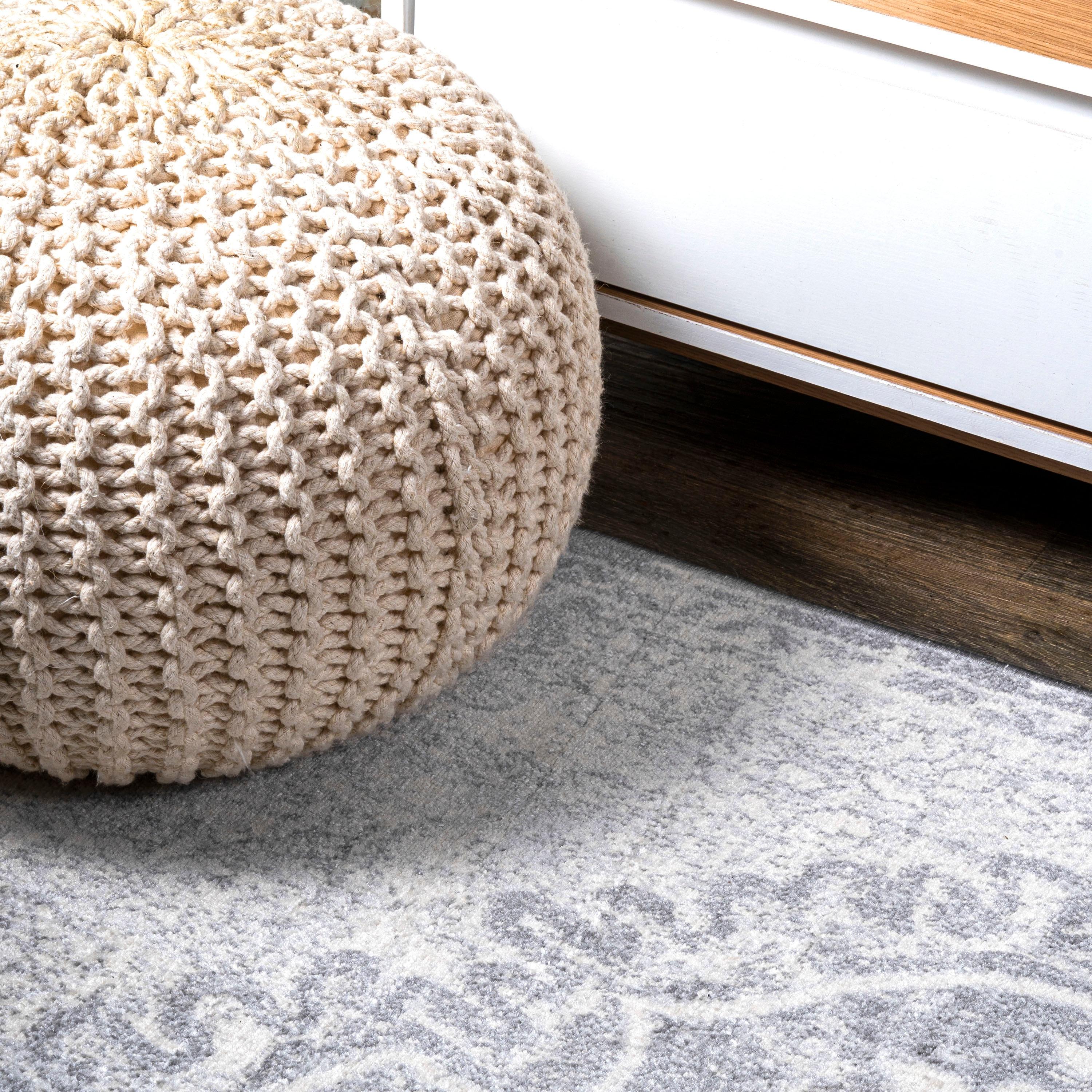 3' X 5' Modern Persian Vintage Medallion Area Rug, Gray/Ivory - JONATHAN Y