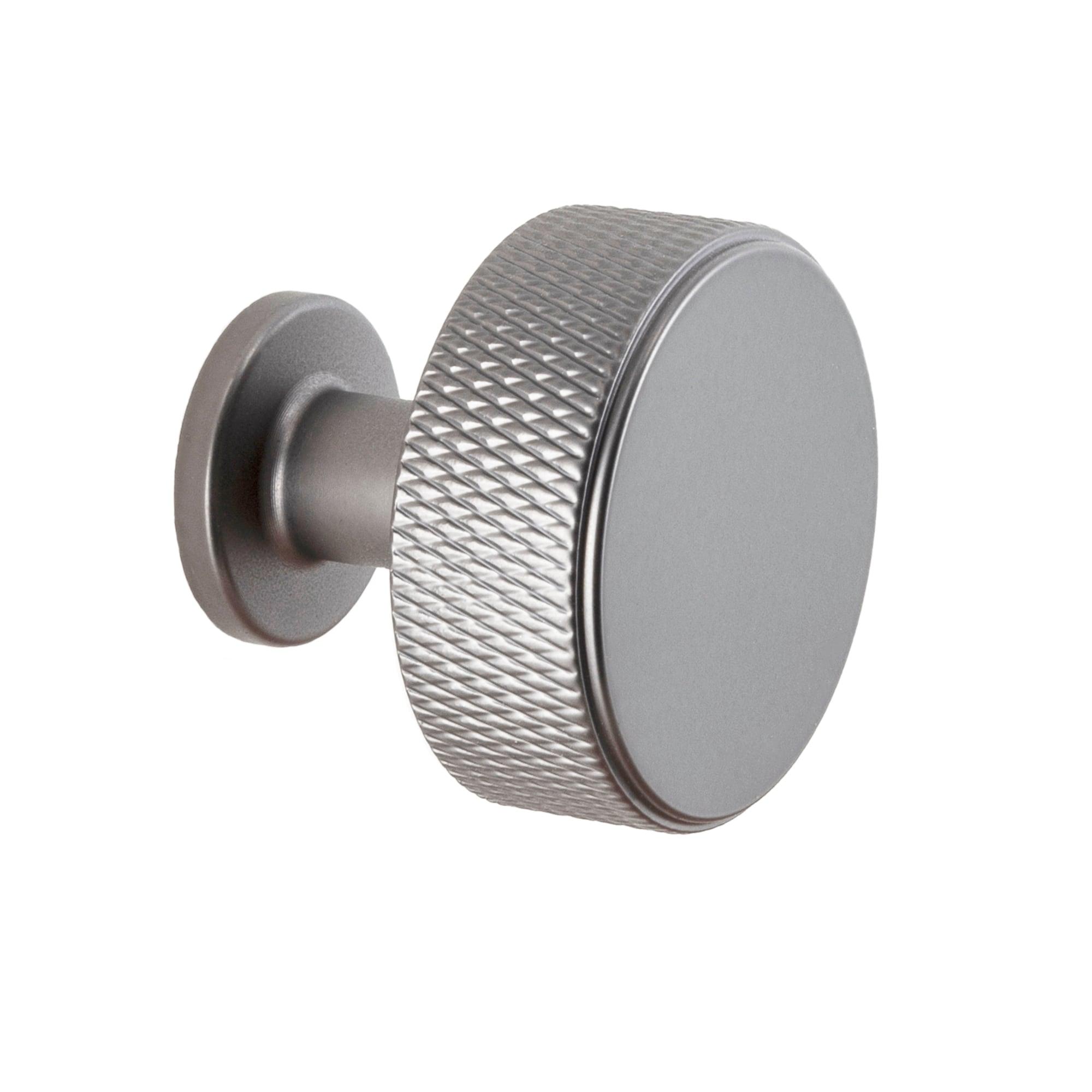 Kent Knurled Round Knob