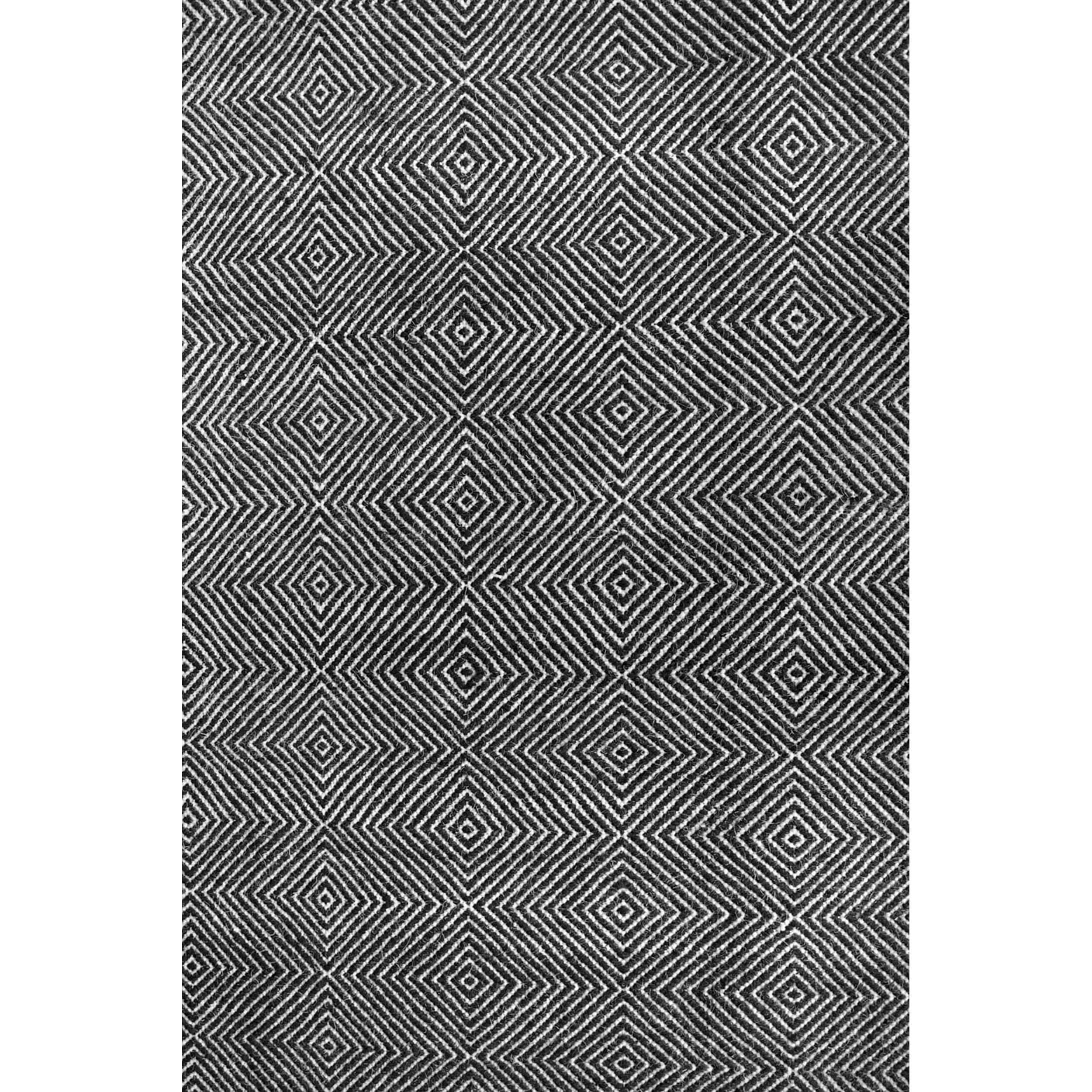 Handmade Tufted Geometric Black Wool Rug - Easy Care 33"x6"