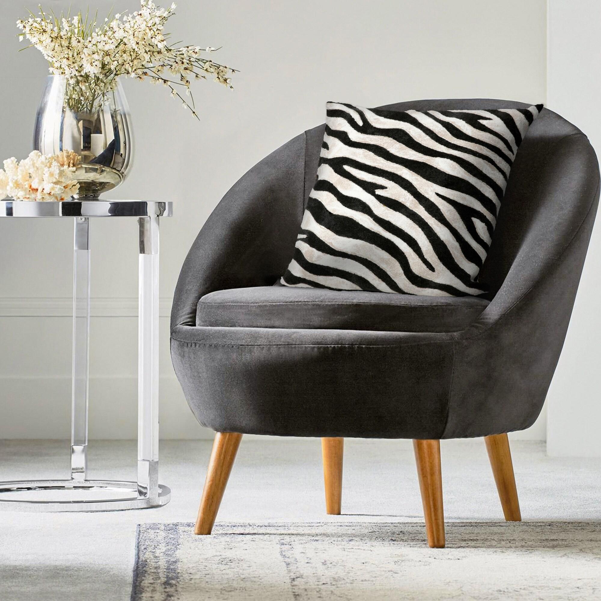 Liora Manne Vision I Animal Print Indoor/Outdoor Throw Pillow
