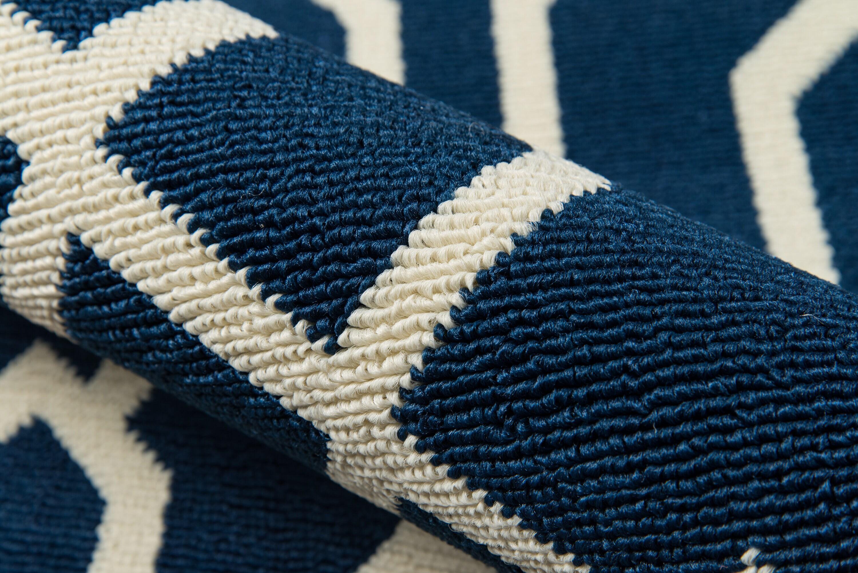 Indoor/Outdoor Lattice Rug