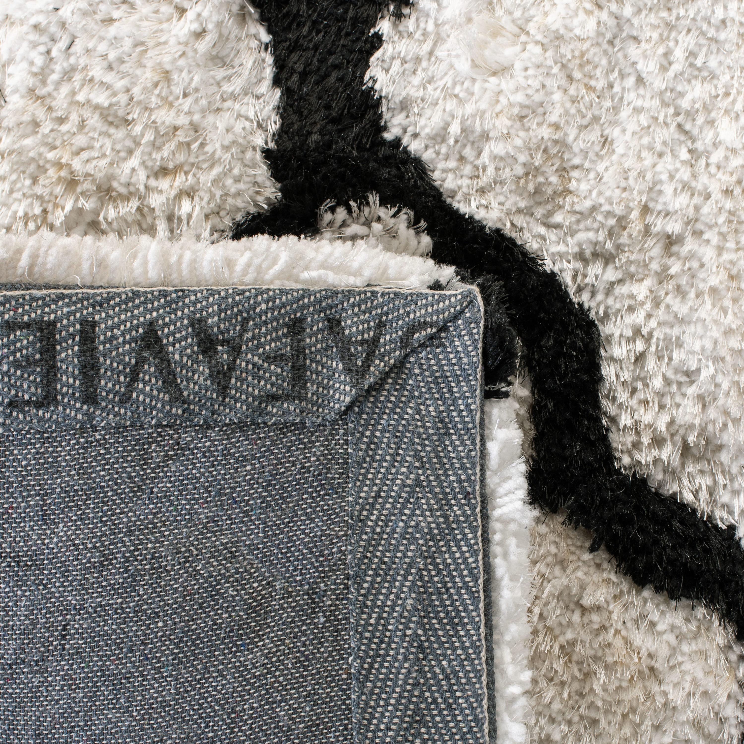 SAFAVIEH Barcelona Shag Mira Geometric Area Rug, Ivory/Black, 5' x 5' Square