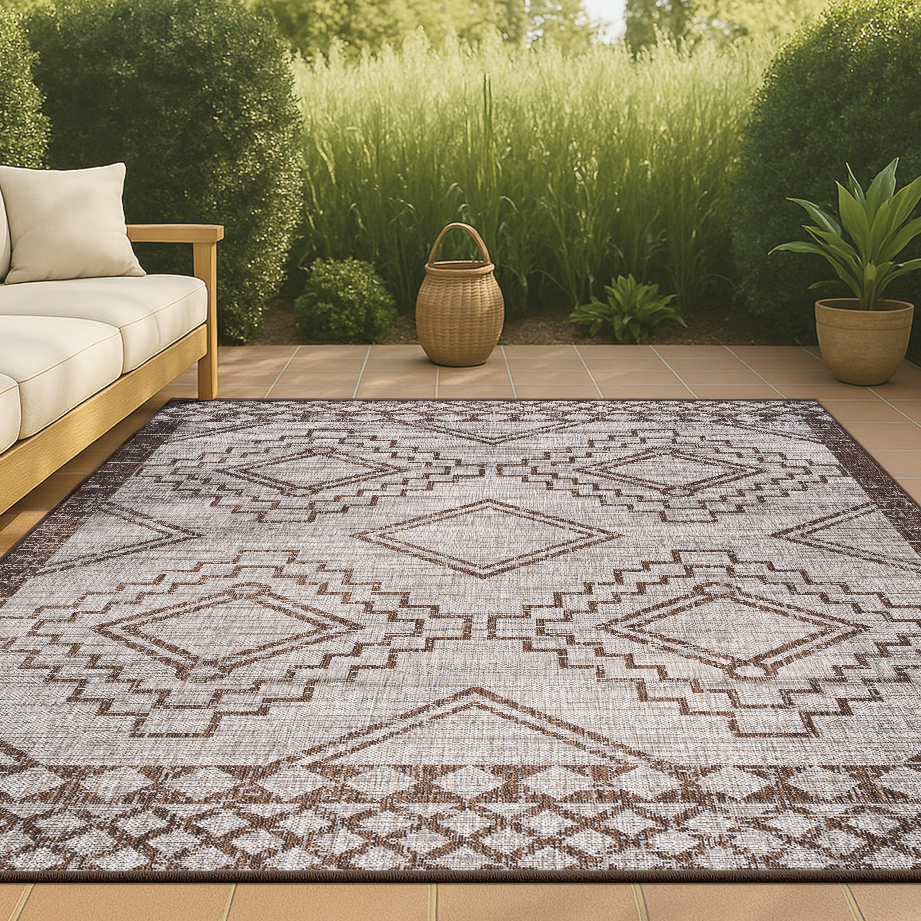 4'x6' Marokko Diamond  Medallion Indoor/Outdoor Area Rug, Beige/Brown - JONATHAN Y