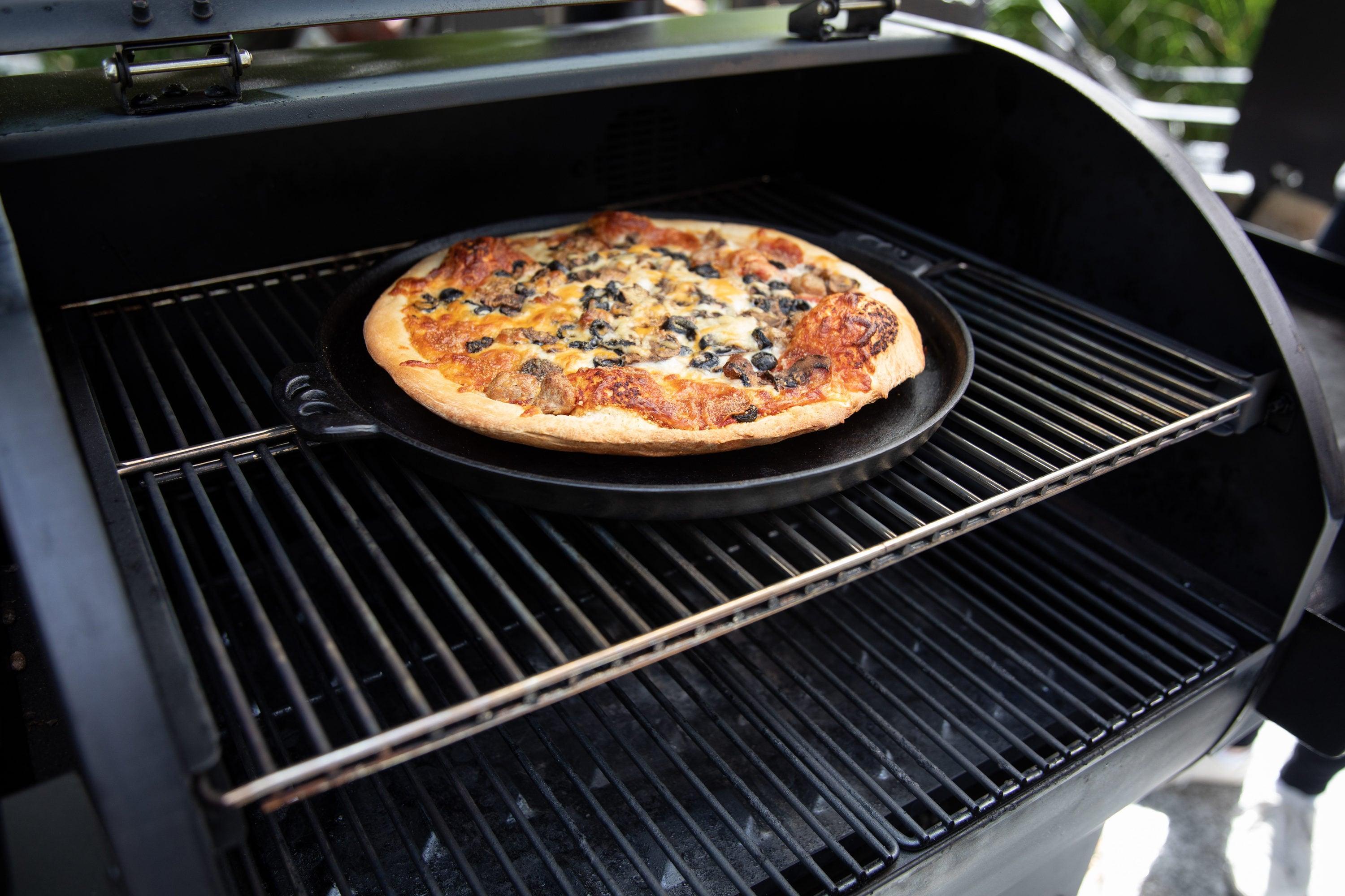 Black Cast Iron 14-Inch Pizza Pan with Handles