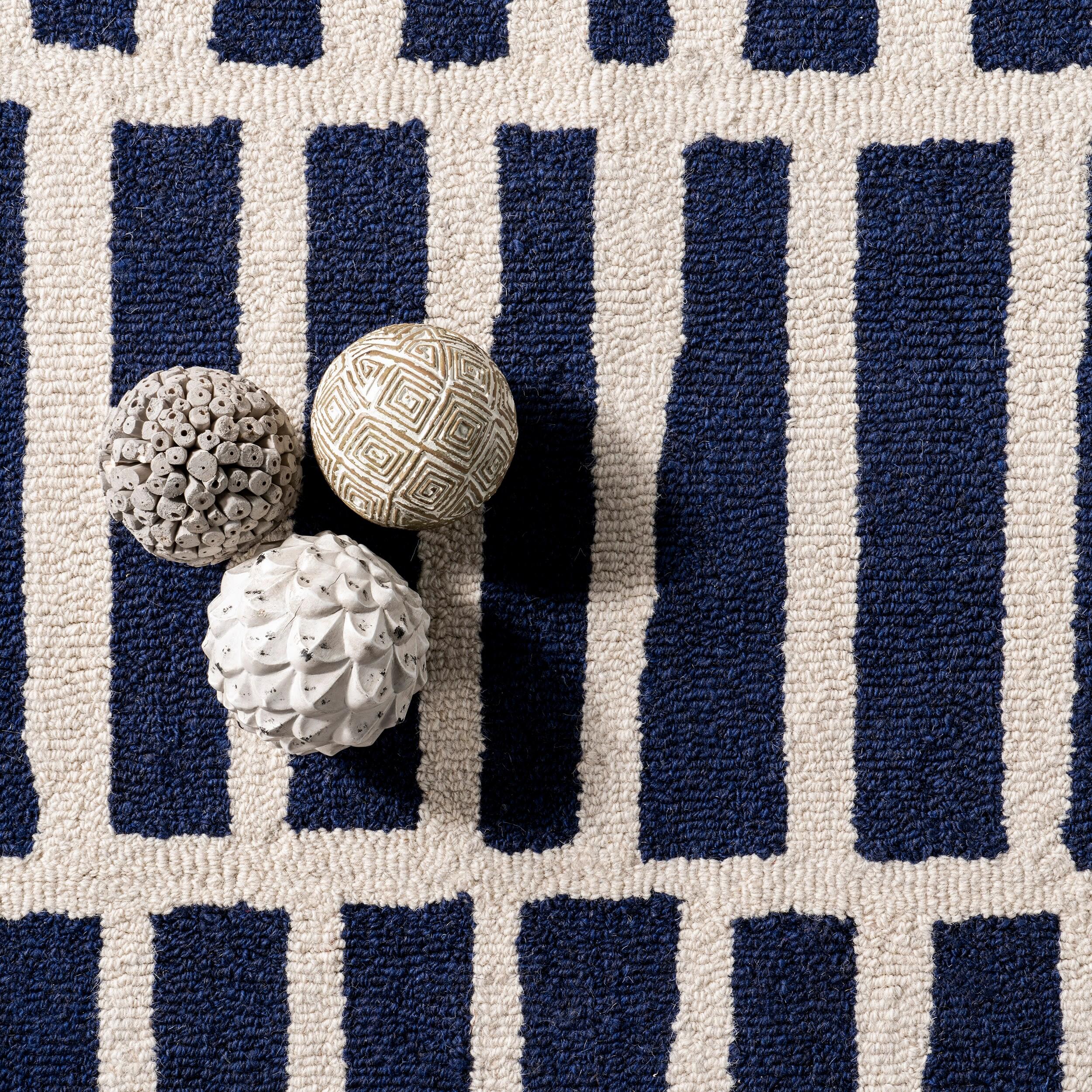 Nuloom Lemuel Geometric 2x6 Wool Runner Indoor Area Rug for Living Room Bedroom Dining Room Entryway Hallway Kitchen, Navy/Ivory