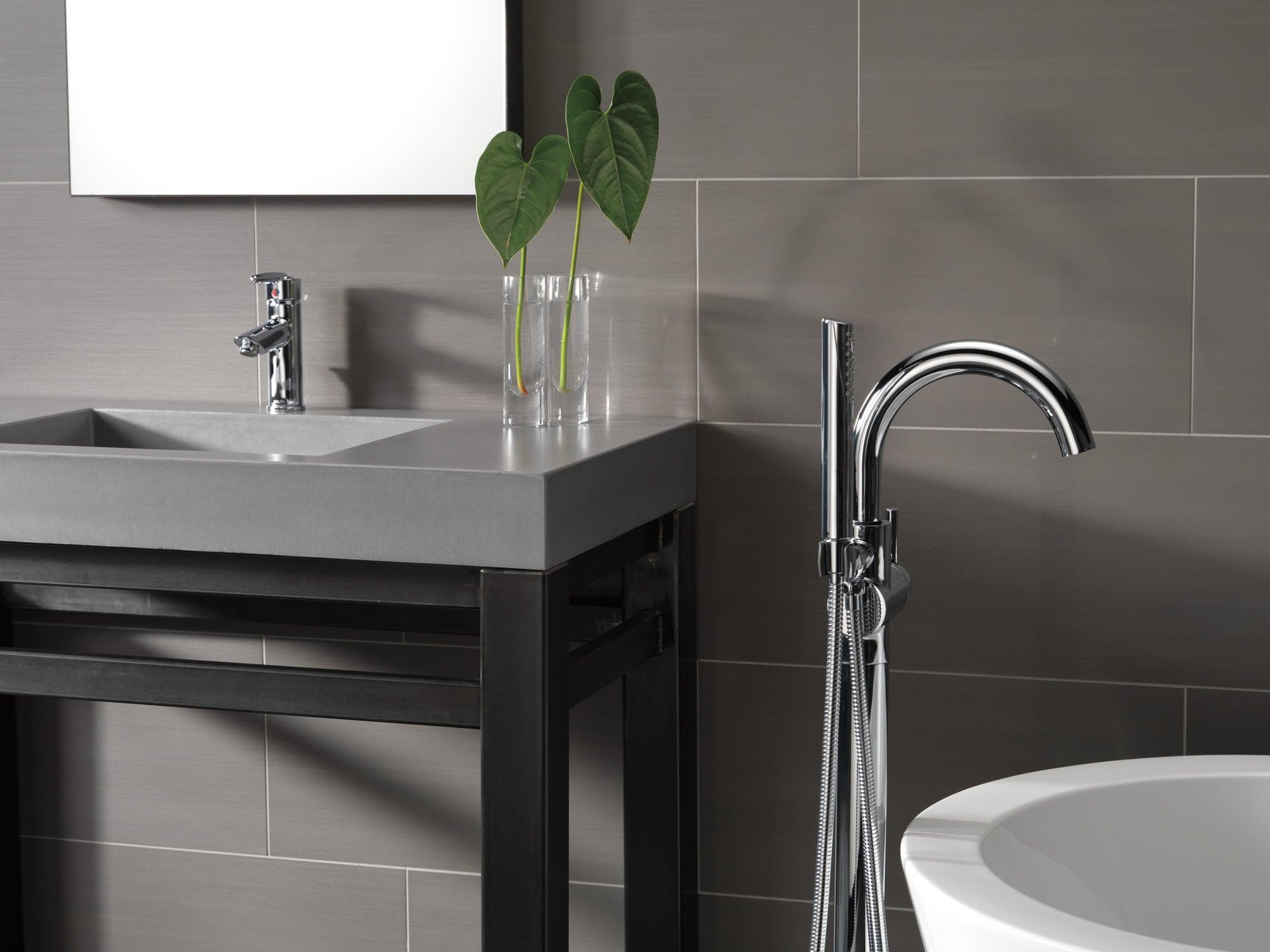 Trinsic Single Handle Floor Mounted Freestanding Tub Filler
