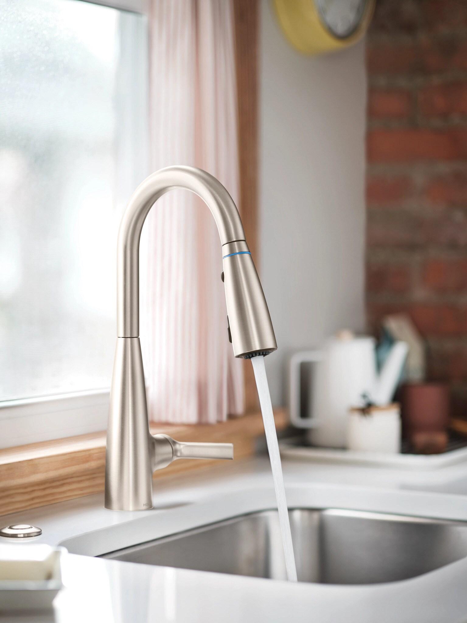 Haelyn Touchless Single-Handle Pulldown Sprayer Kitchen Faucet with MotionSense Wave and Power Clean