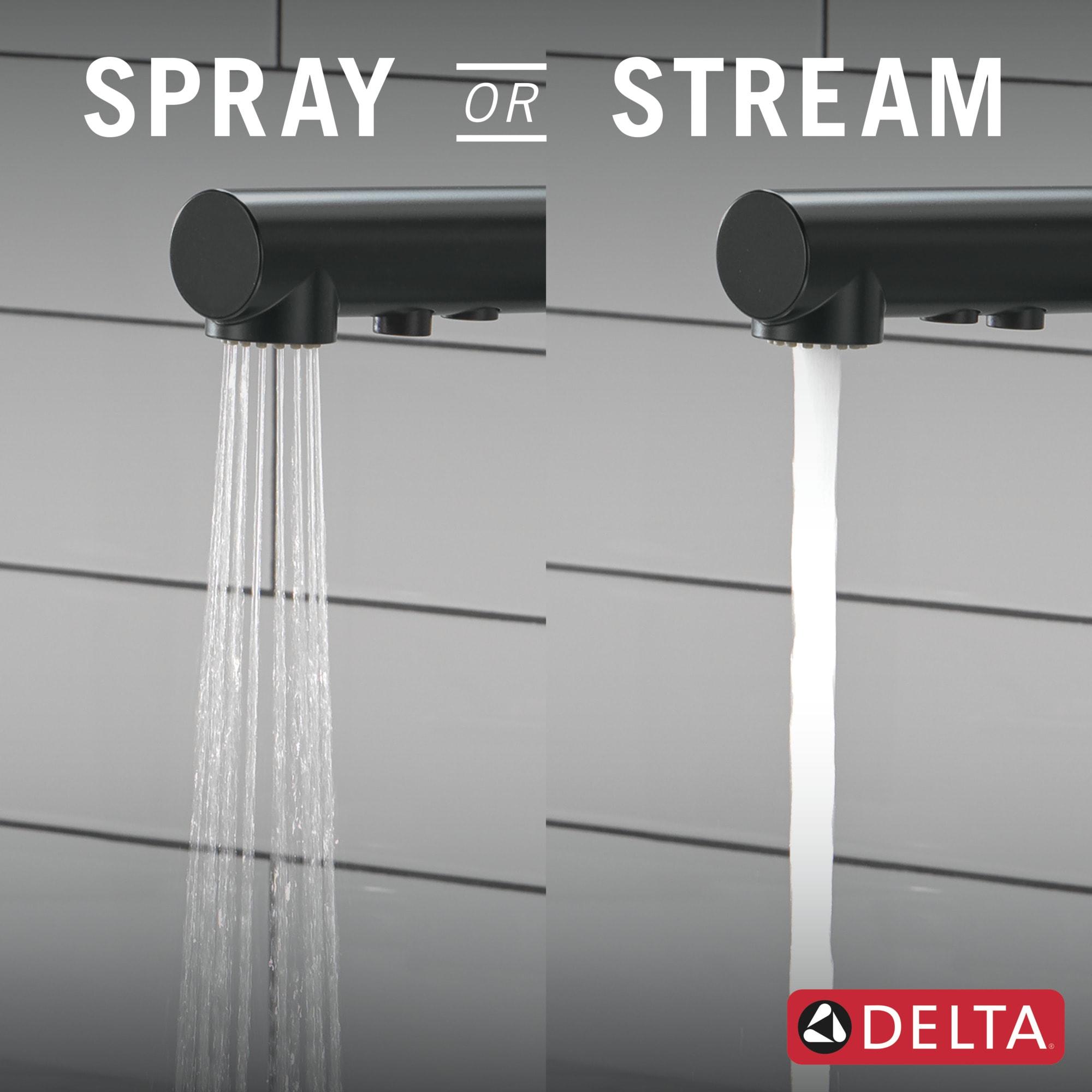 Daneri Pull-Out Sprayer Kitchen Faucet, Single Handle Kitchen Sink Faucet