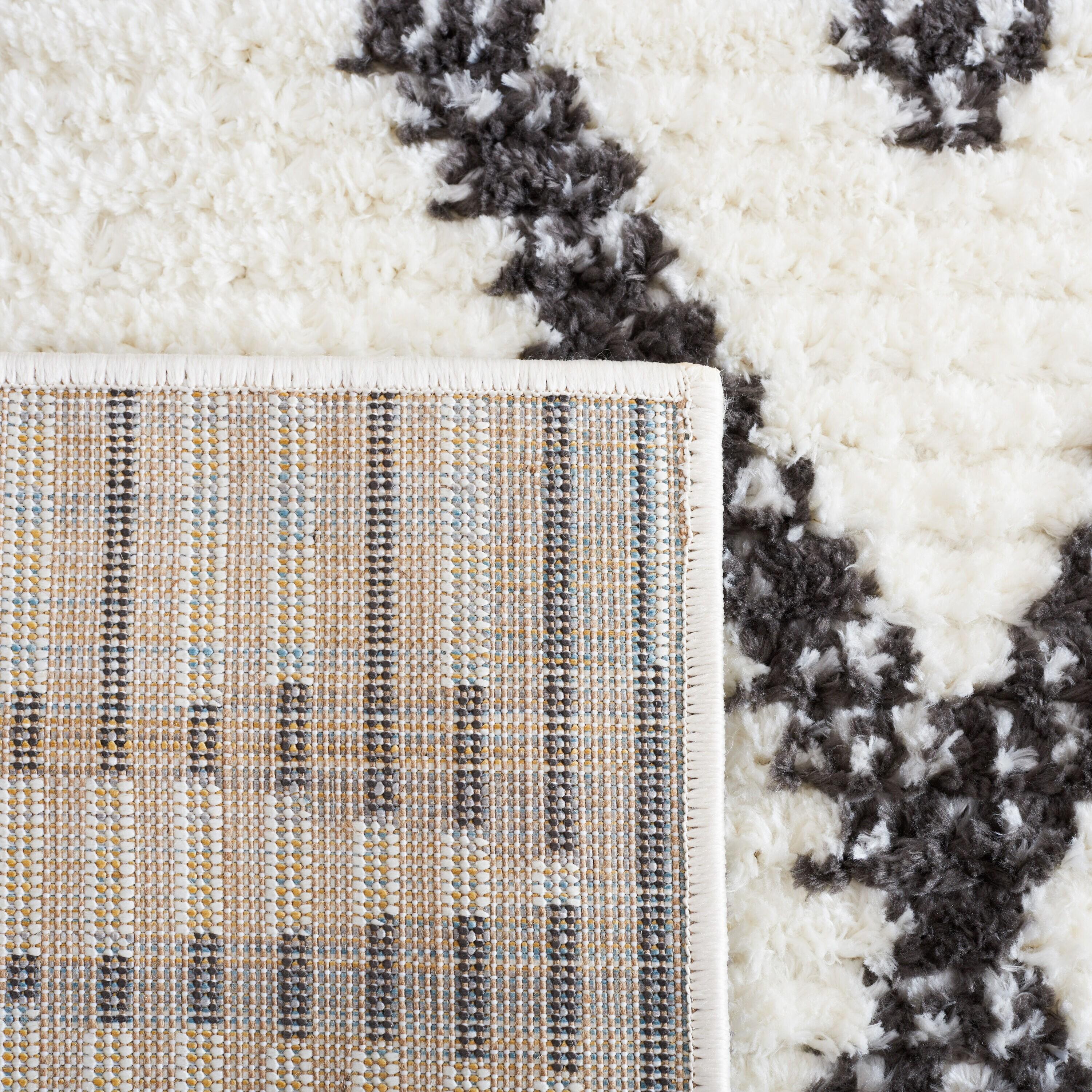 Marrakesh MRK304 Power Loomed Area Rug - Ivory/Dark Gray - 6'7"x6'7" - Safavieh.