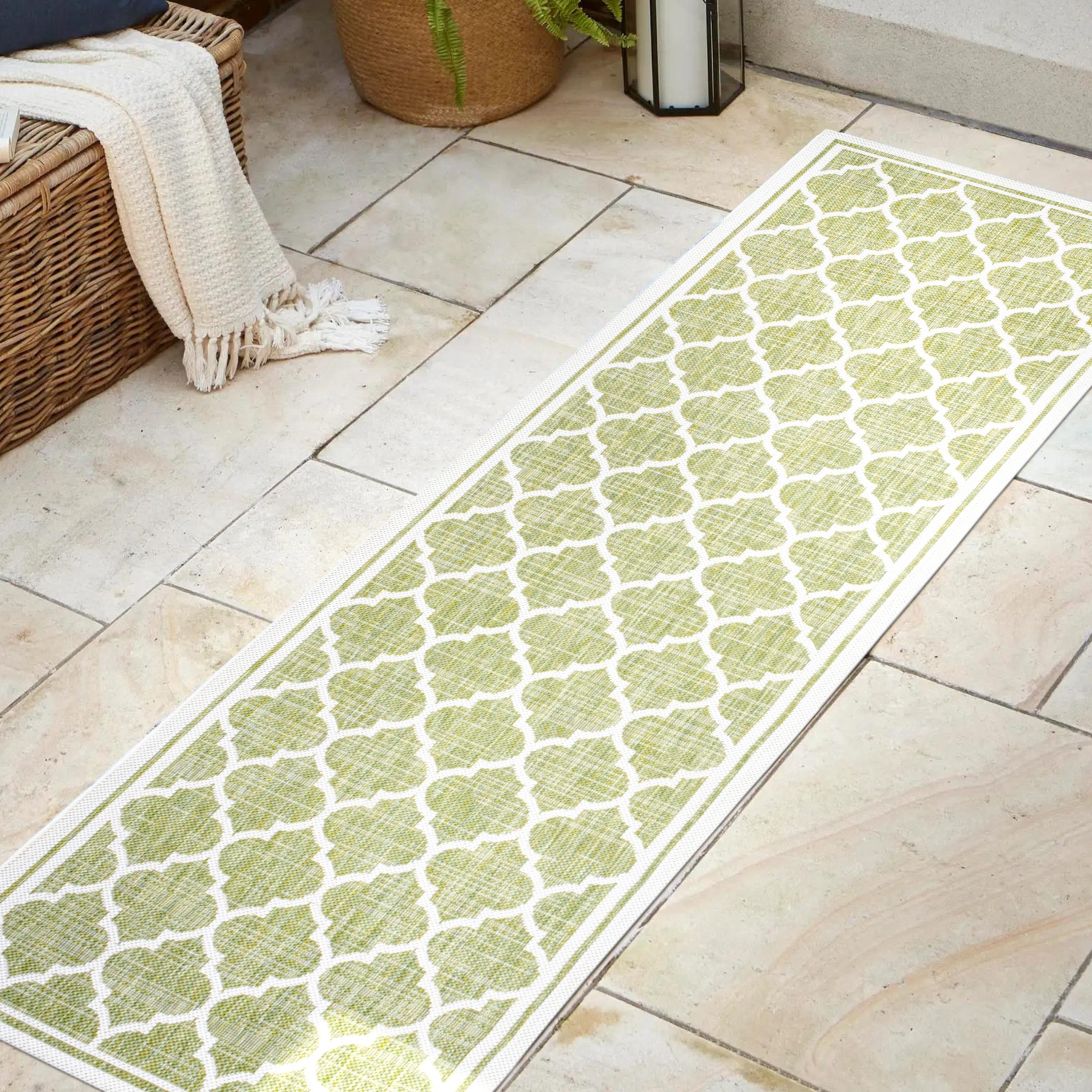 2' x 8' Trebol Moroccan Trellis Textured Weave Indoor/Outdoor Runner Rug, Green/Cream - JONATHAN Y