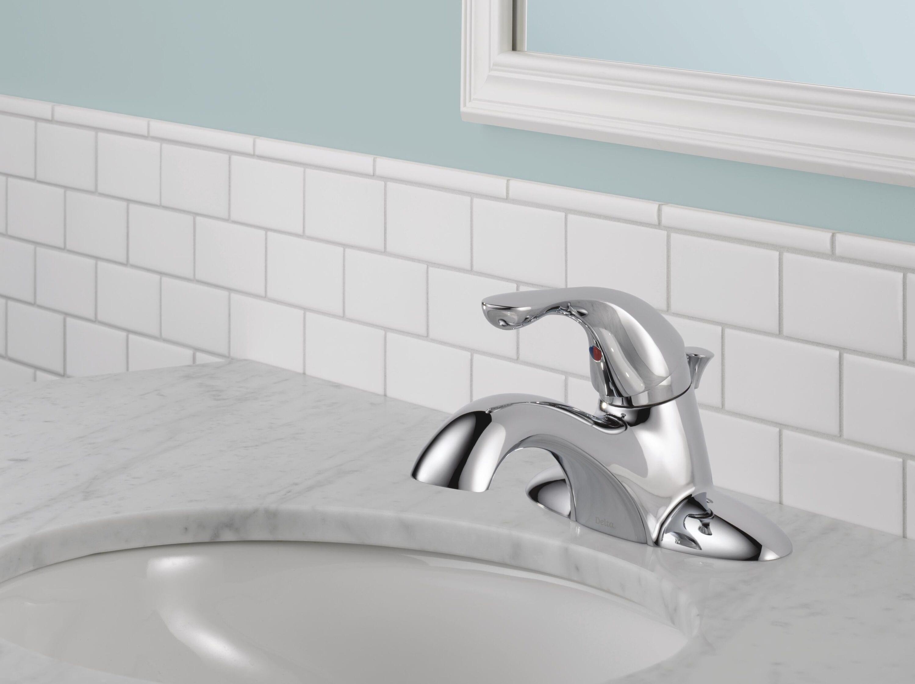 Delta Classic Chrome Single Handle Lavatory Pop-Up Faucet 4 in.