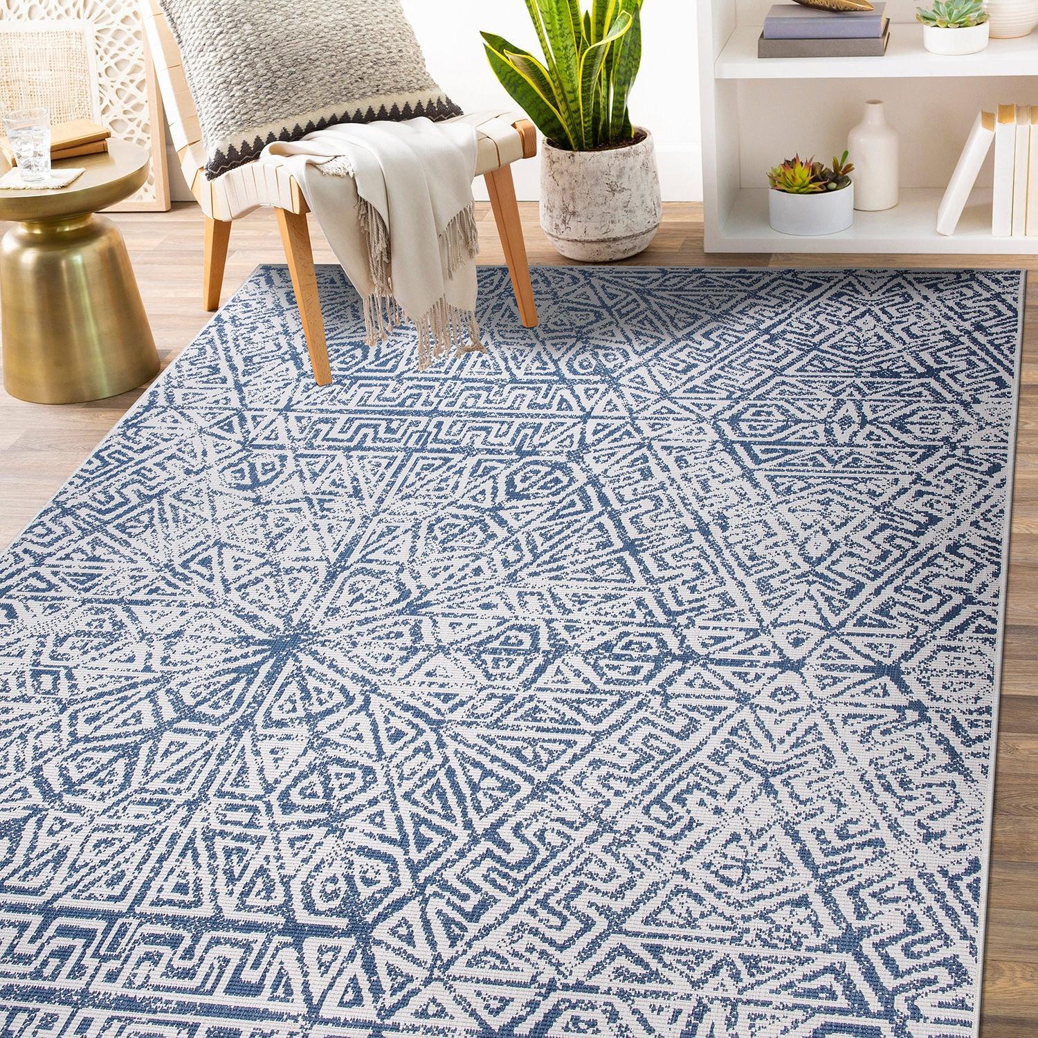 Nuloom Kandace Geometric 5x8 Indoor/Outdoor Area Rug for Living Room Patio Deck Front Porch Kitchen, Blue/Ivory