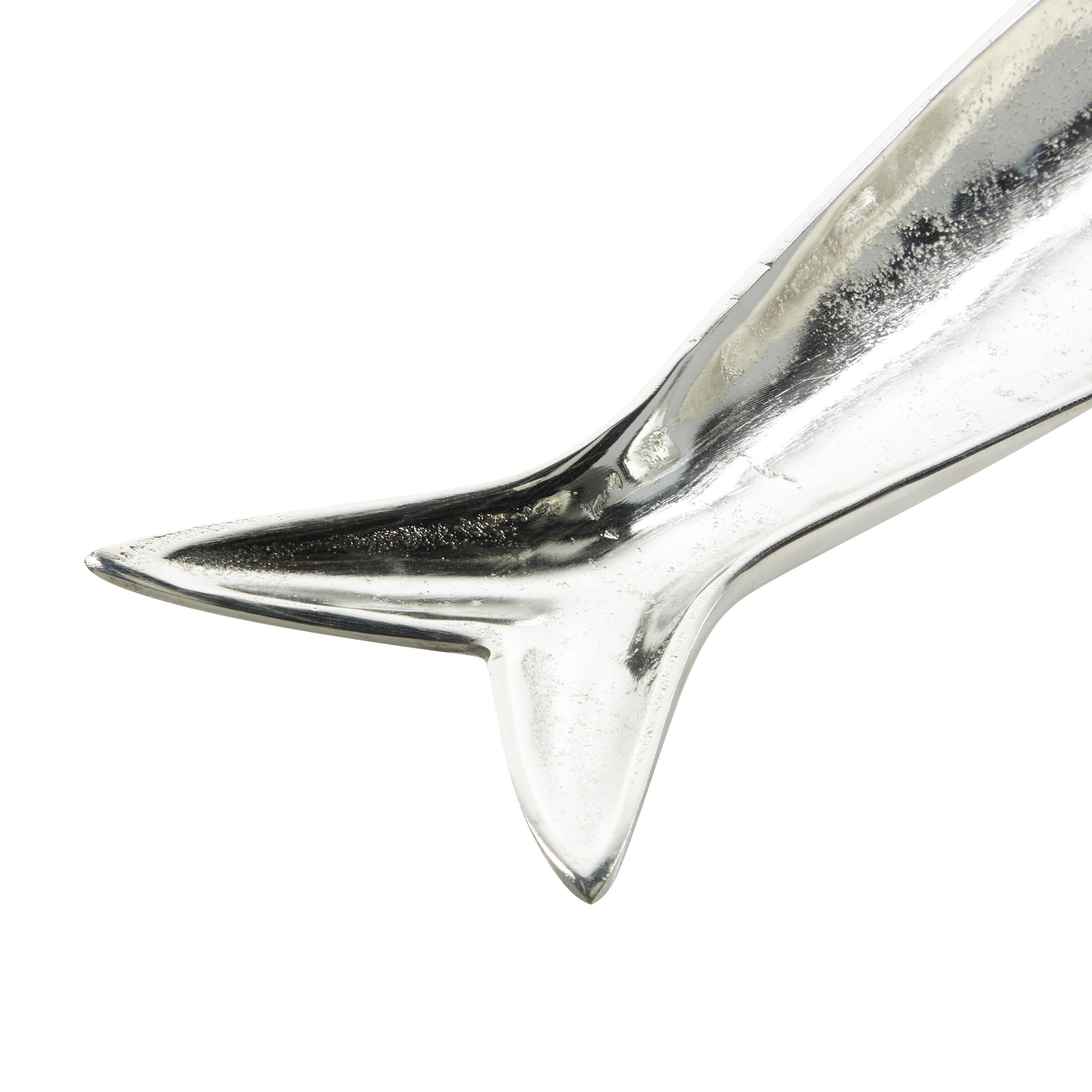 CosmoLiving by Cosmopolitan 24", 17"W Silver Aluminum Metal Fish Tray, 2-Pieces