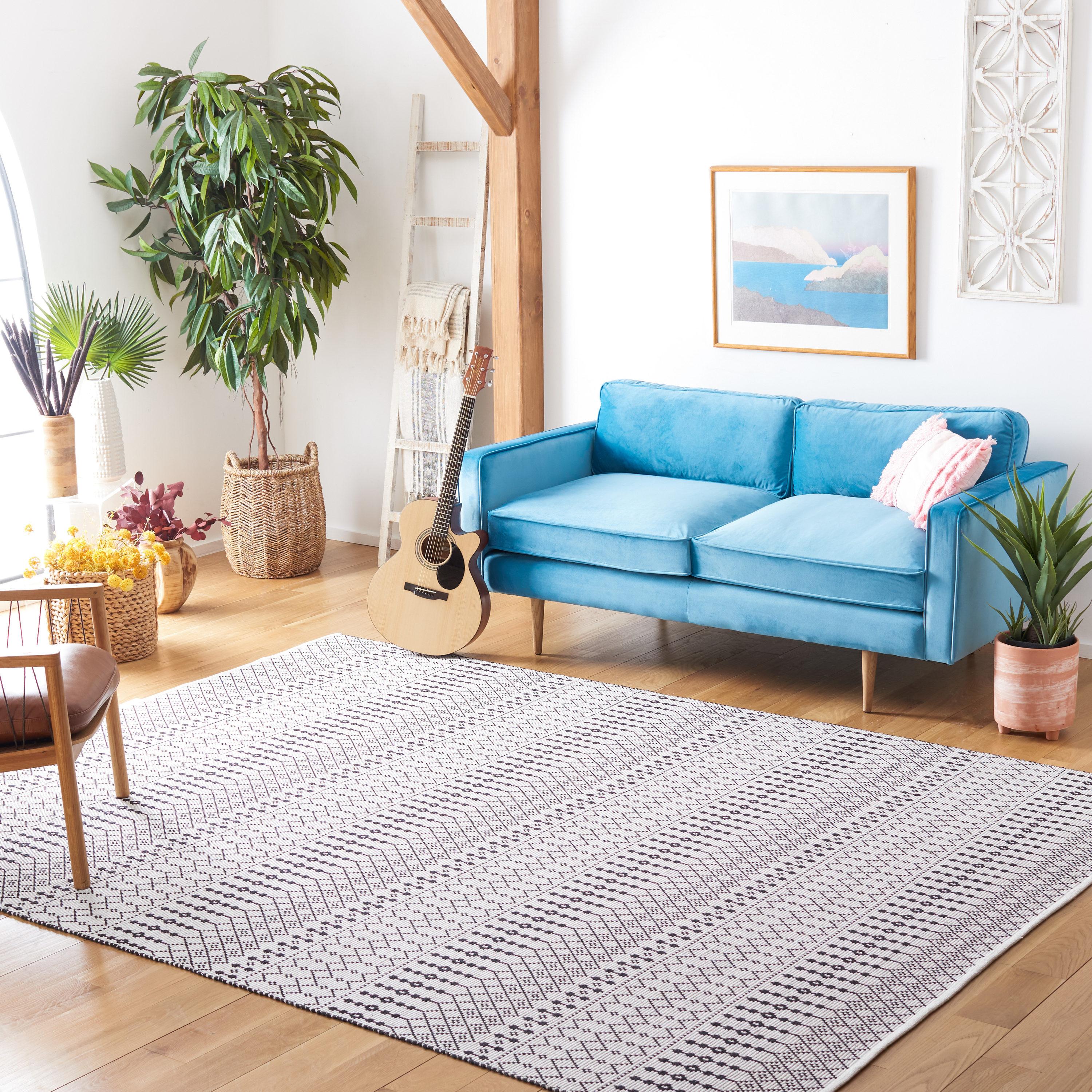 Kilim KLM704 Hand Woven Area Rug - Ivory/Black - 8'x10' - Safavieh.