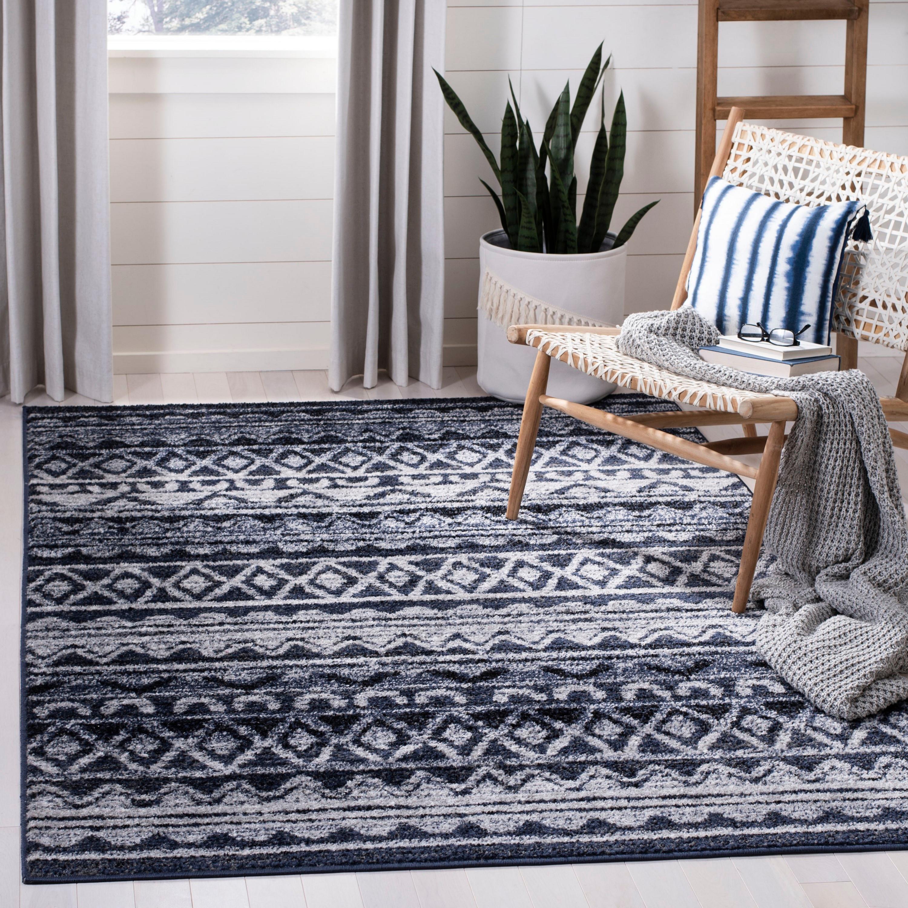 Adirondack ADR119 Machine Made Indoor Accent Rug - Ivory/Navy - 2'-6"x4' - Safavieh