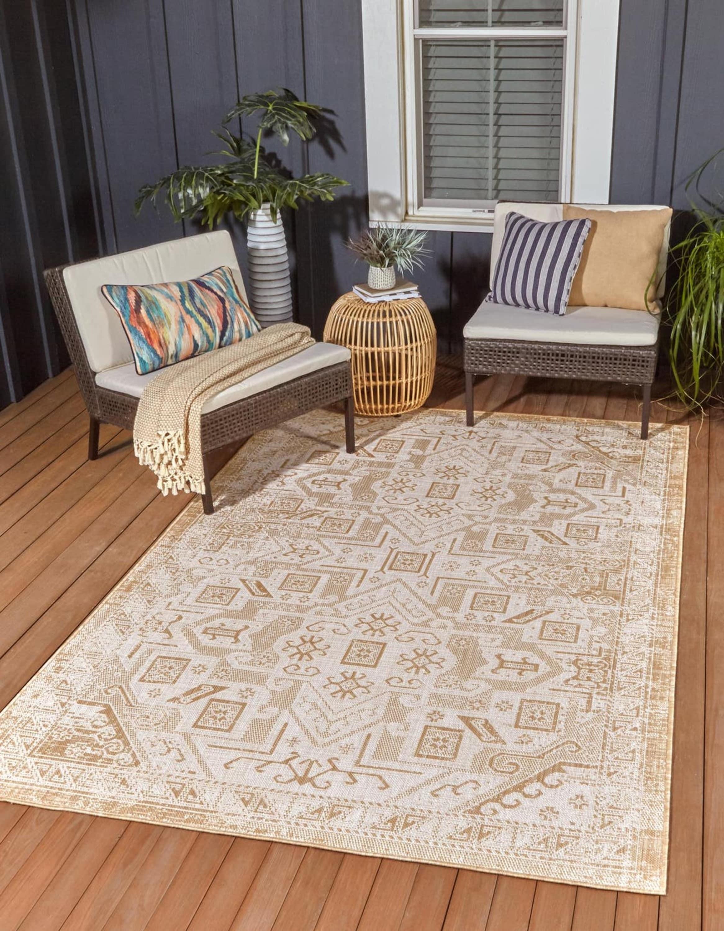 Unique Loom 9' 0 x 12' 0 Rectangle Indoor/Outdoor Aztec Natural Area Rug