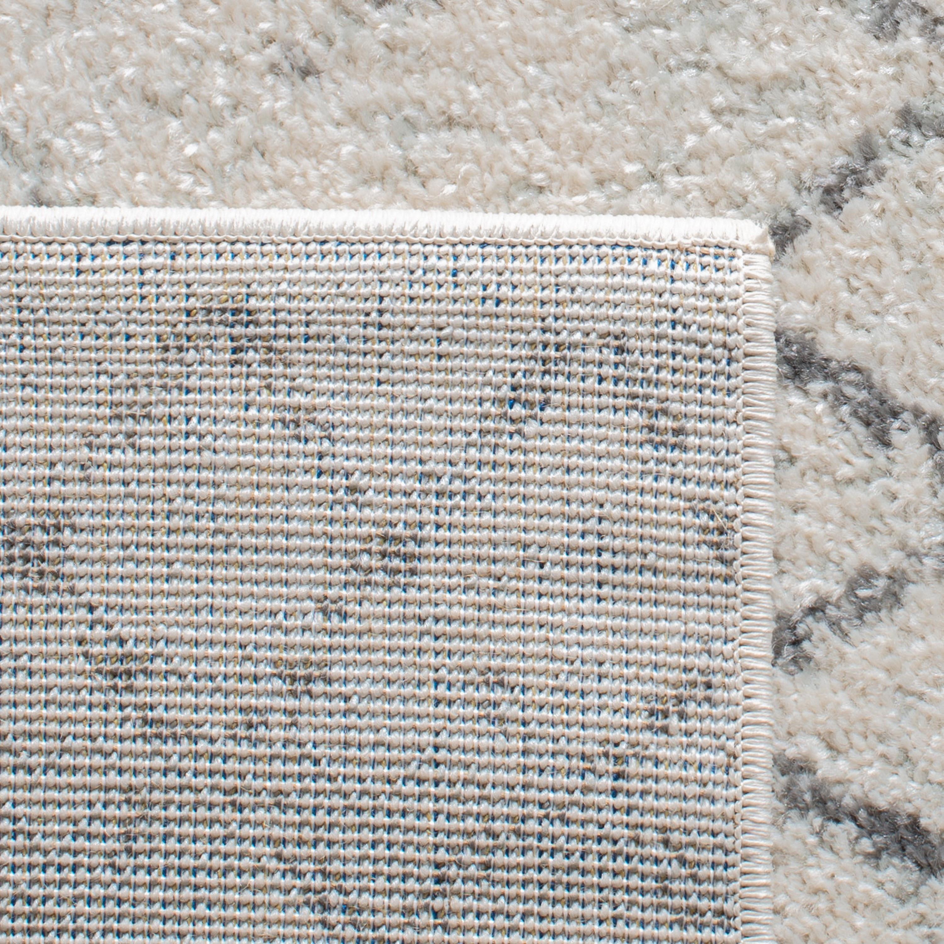 Madison 700 MAD798 Power Loomed Indoor Area Rug - Ivory/Charcoal - 5'3"x7'6" - Safavieh
