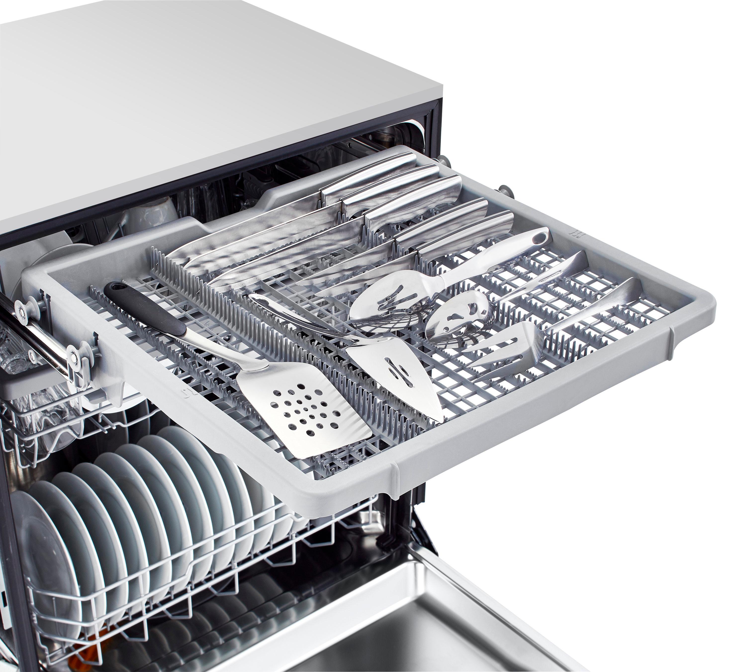 LG 24 in. PrintProof Stainless Steel Front Control Dishwasher with QuadWash, 3rd Rack & Dynamic Dry, 48 dBA