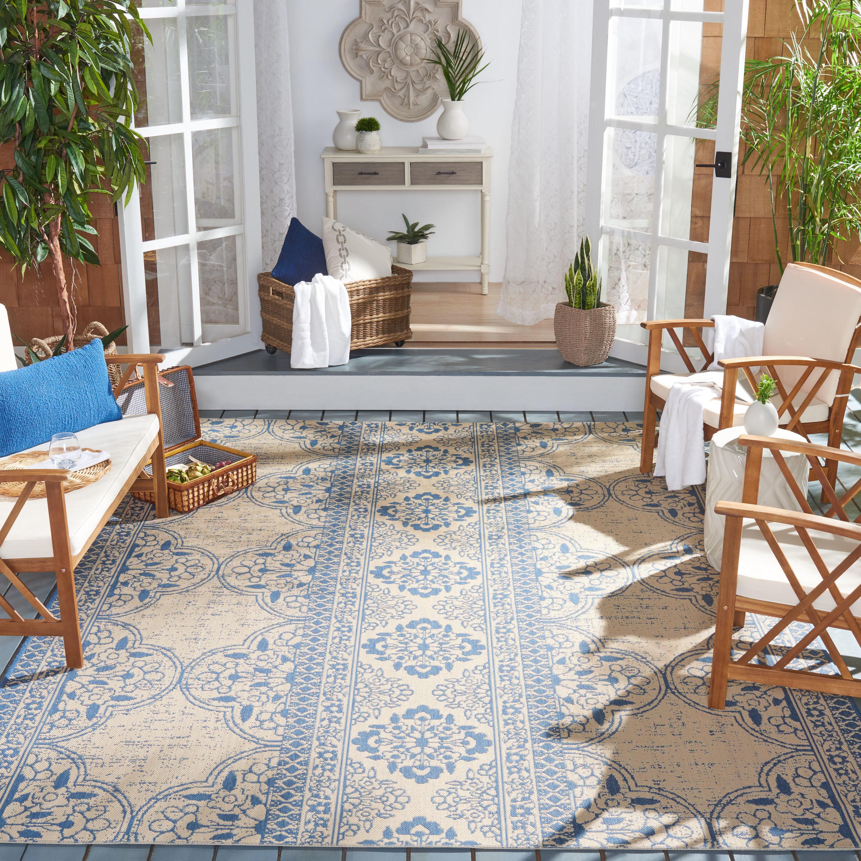 SAFAVIEH Beach House Kiaran Southwestern Indoor/Outdoor Area Rug Blue/Cream, 5'3" x 7'6"