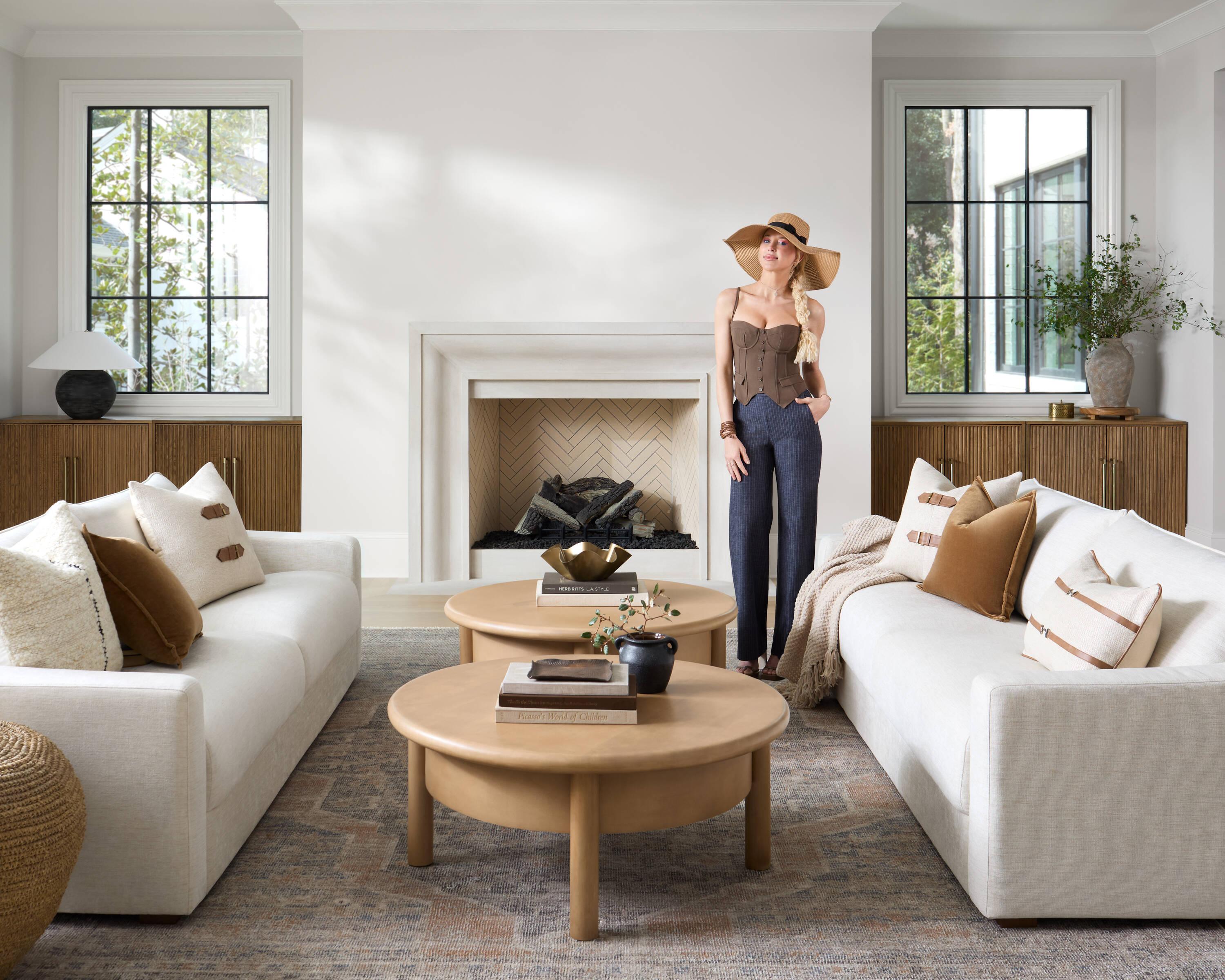 Galey Alix x Livabliss Collins Avenue V Machine Woven Area Rug