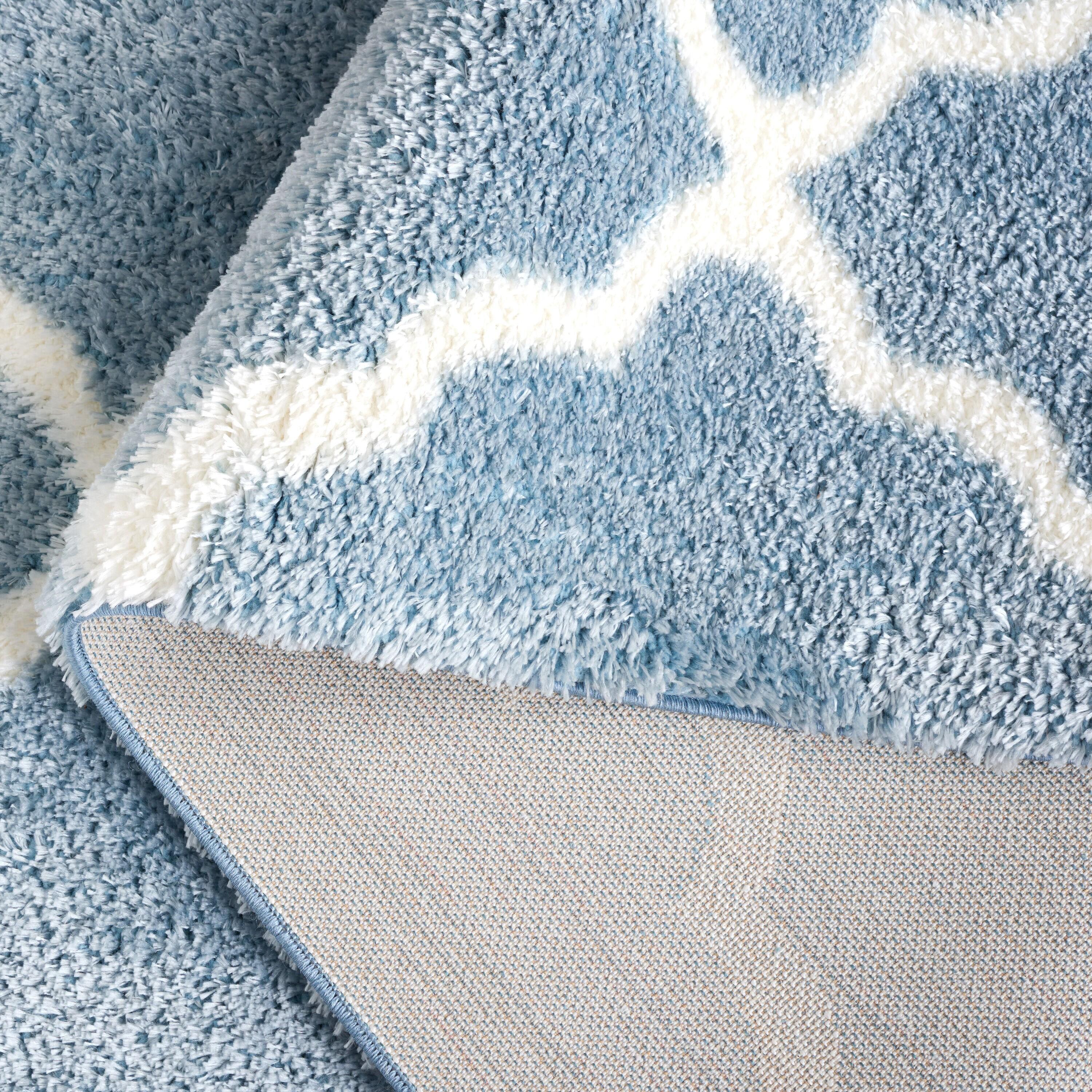 SAFAVIEH Tahoe Gerald Quatrefoil Shag Area Rug, 9' x 12', Blue/White