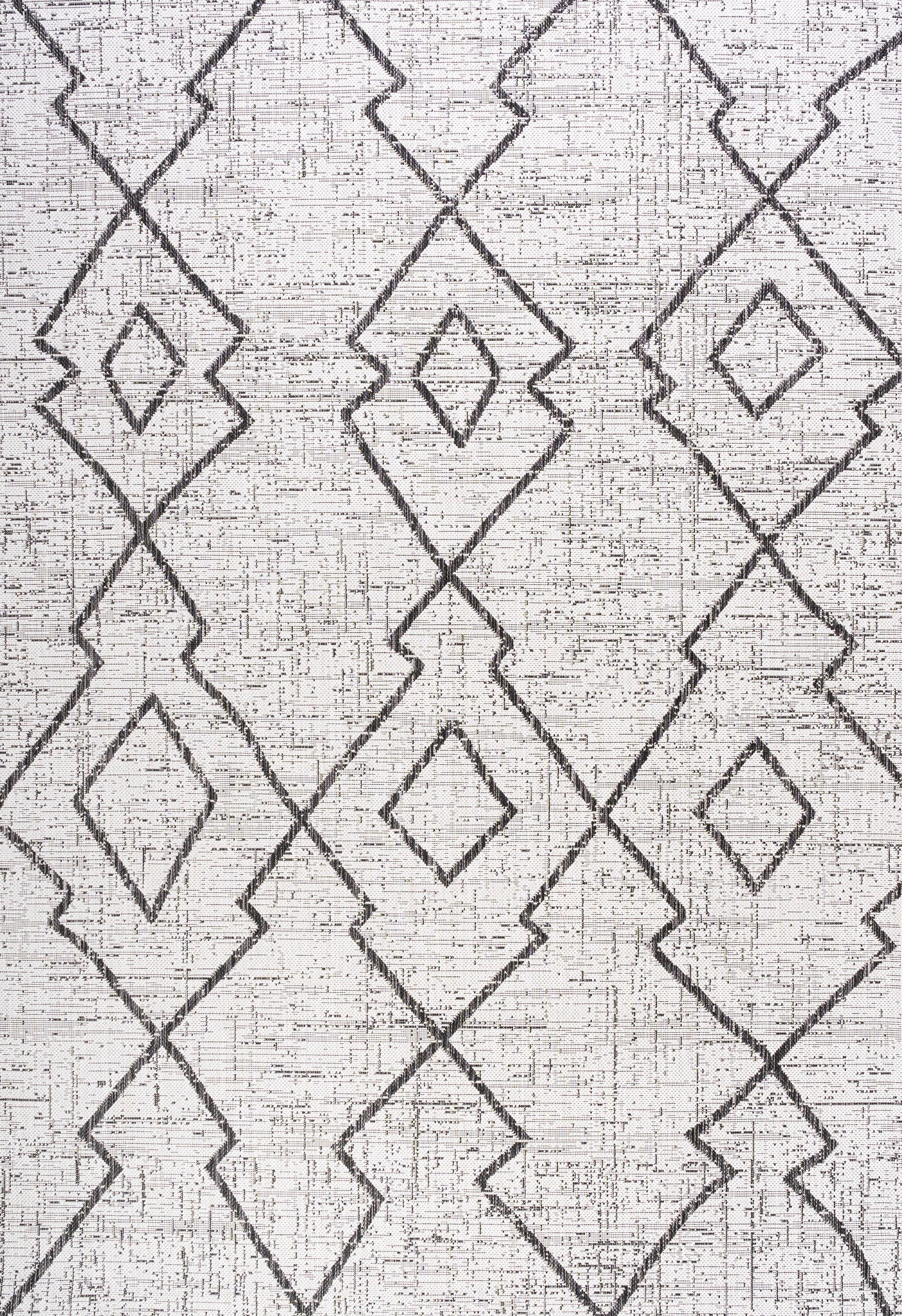 3'x5' Carwa  Diamond Trellis Indoor/Outdoor Area Rug, Ivory/Black - JONATHAN Y