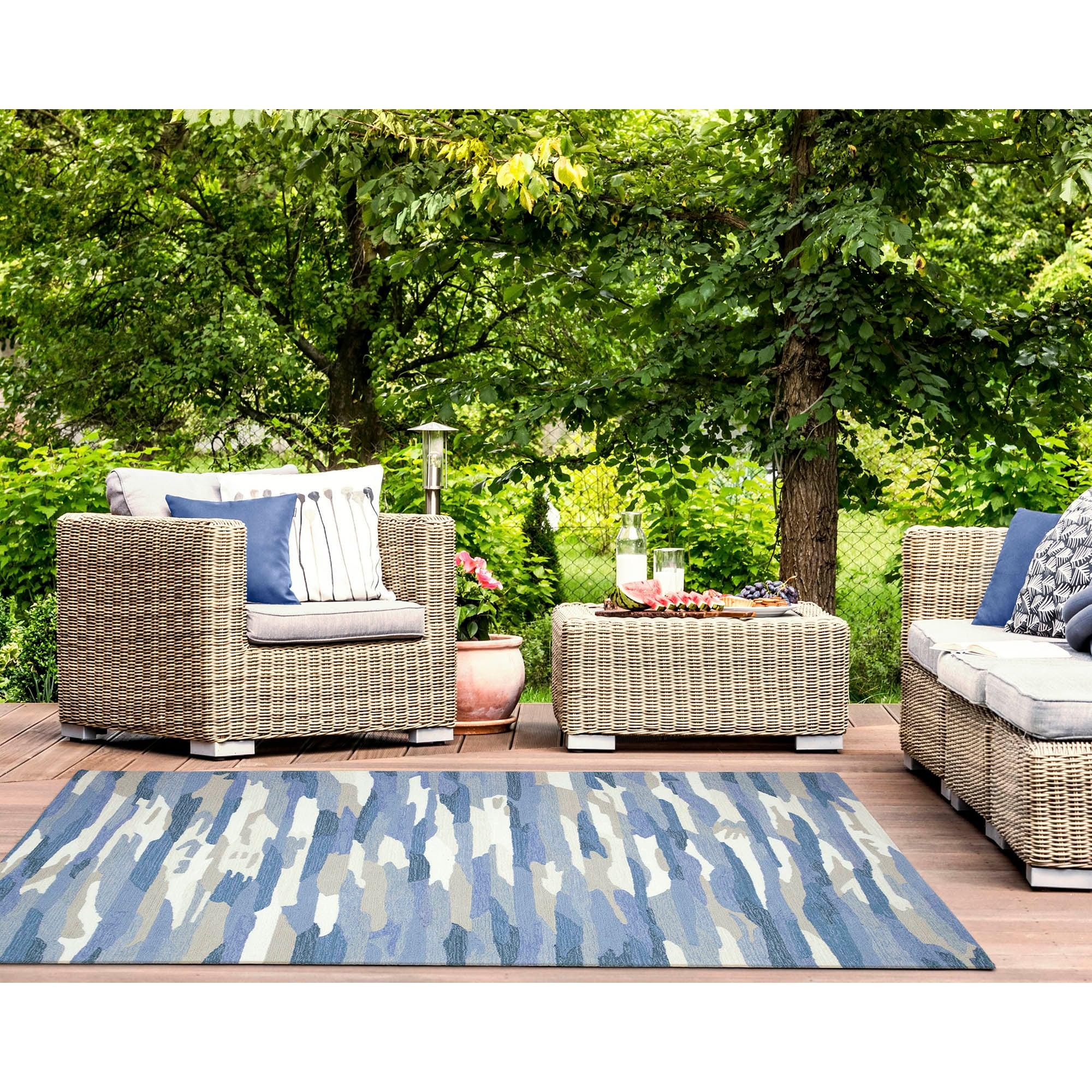 Liora Manne Calais Solid Indoor/Outdoor Rug Navy 5' x 7'6"