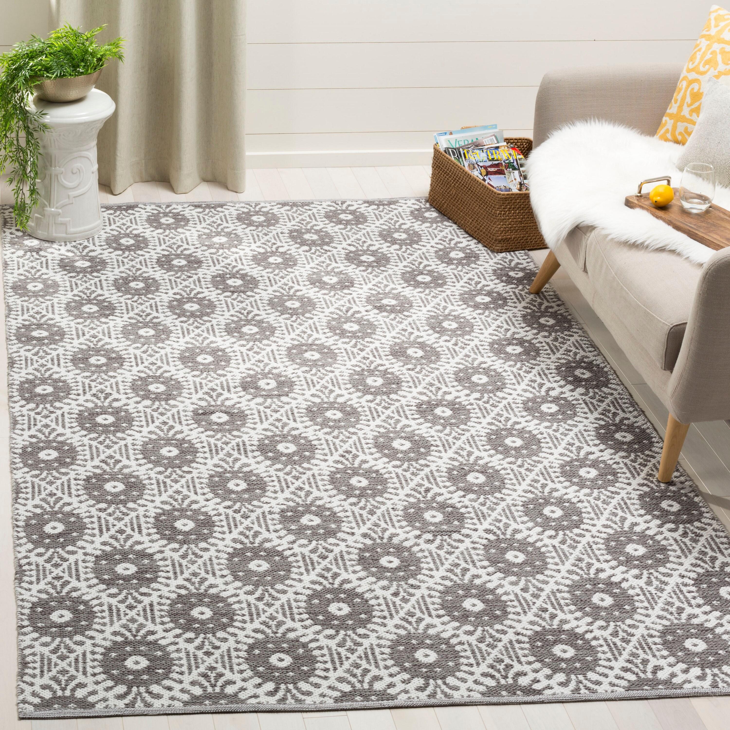 Montauk MTK612 Hand Woven Indoor Accent Rug - Charcoal/Ivory - 3'x5' - Safavieh.