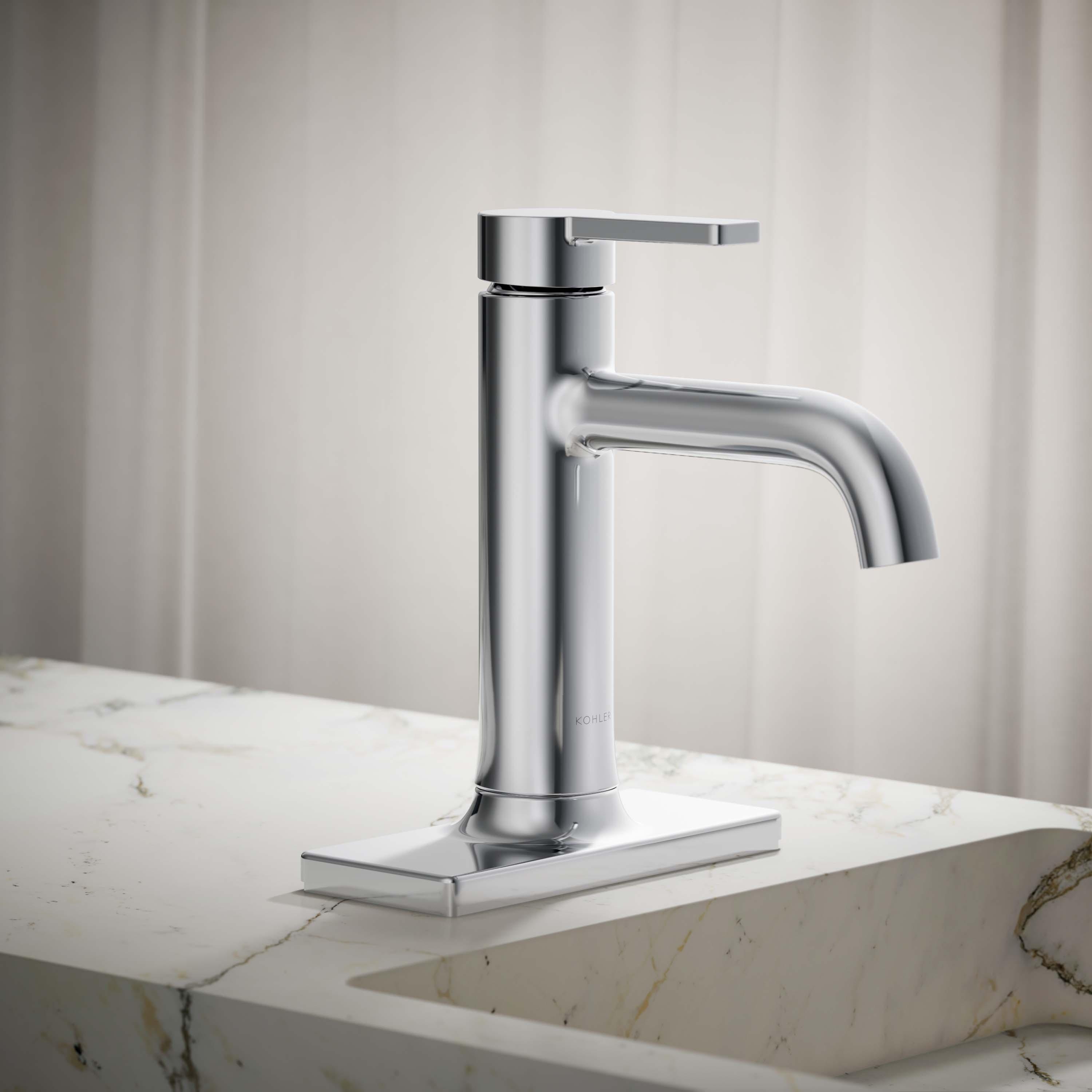 Polished Chrome Single-Handle Bathroom Sink Faucet