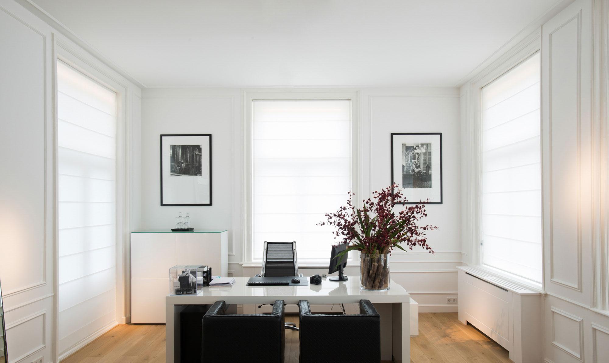 1'' H x 78'' W x 0.5'' D Plastic Chair Rail (Set of 12)