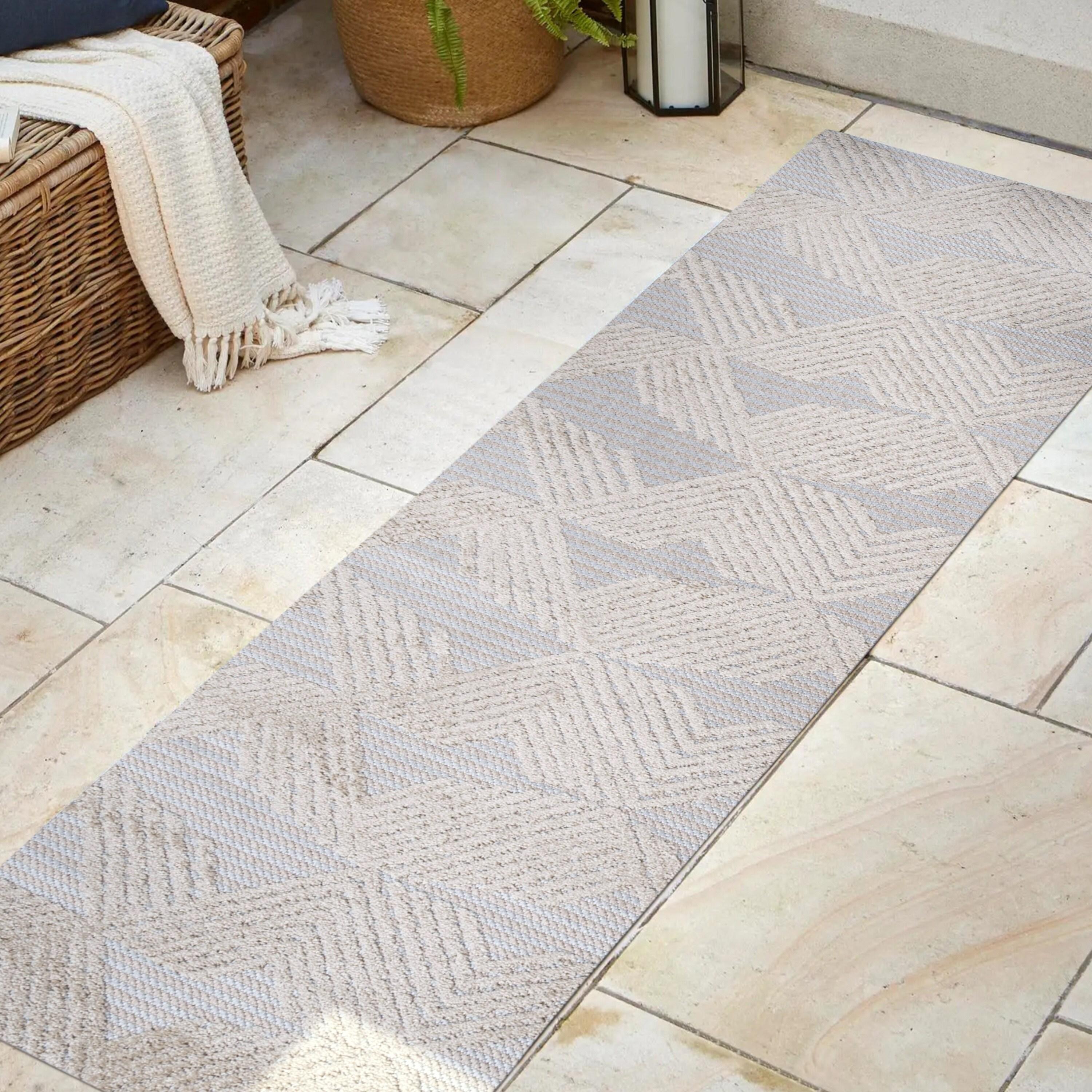 2'x10' Jazz High-Low Pile Art Deco Geometric Indoor/Outdoor Runner Rug, Beige - JONATHAN Y