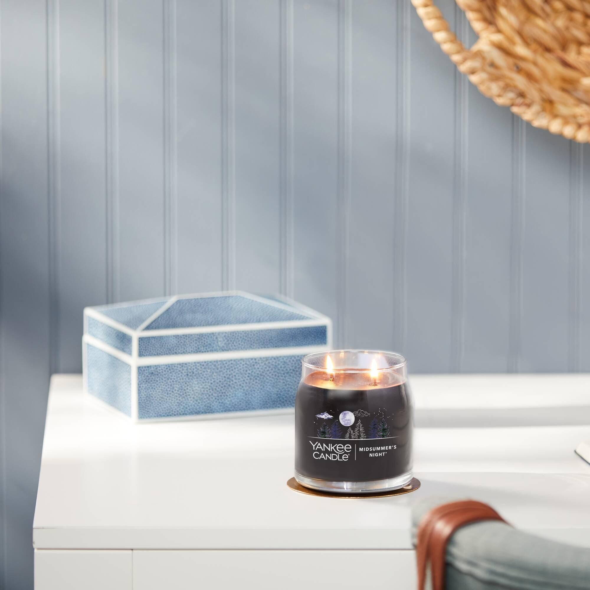 YANKEE CANDLE Yankee Candle MidSummer's Night® Signature Candle