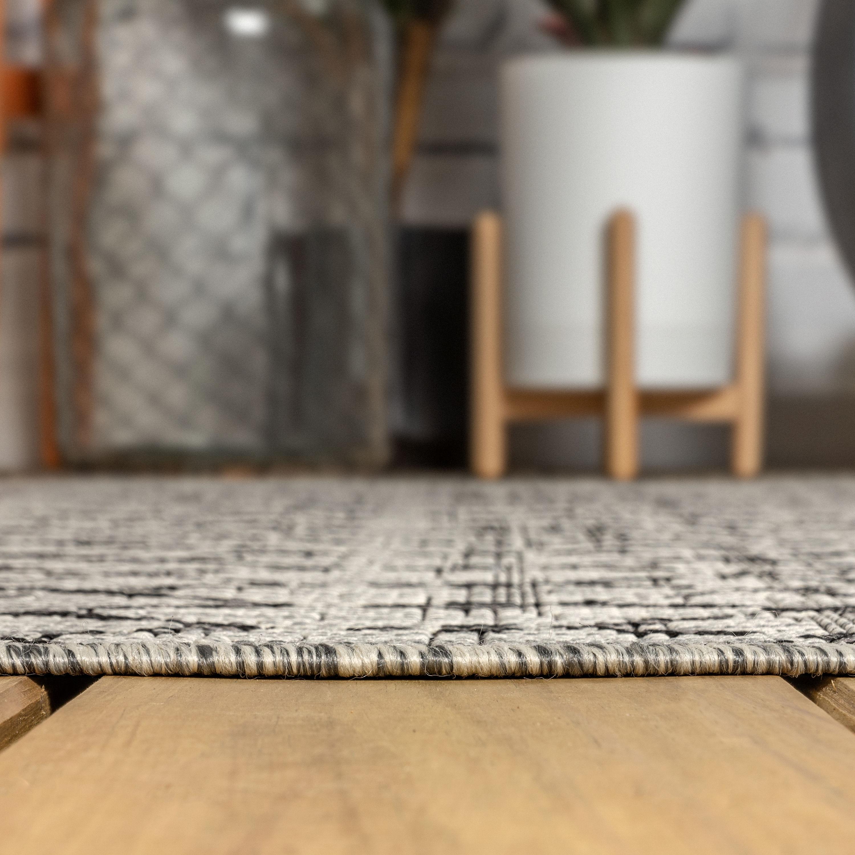5'x8' Ourika Moroccan Geometric Textured Weave Indoor/Outdoor Area Rug, Light Gray/Black - JONATHAN Y