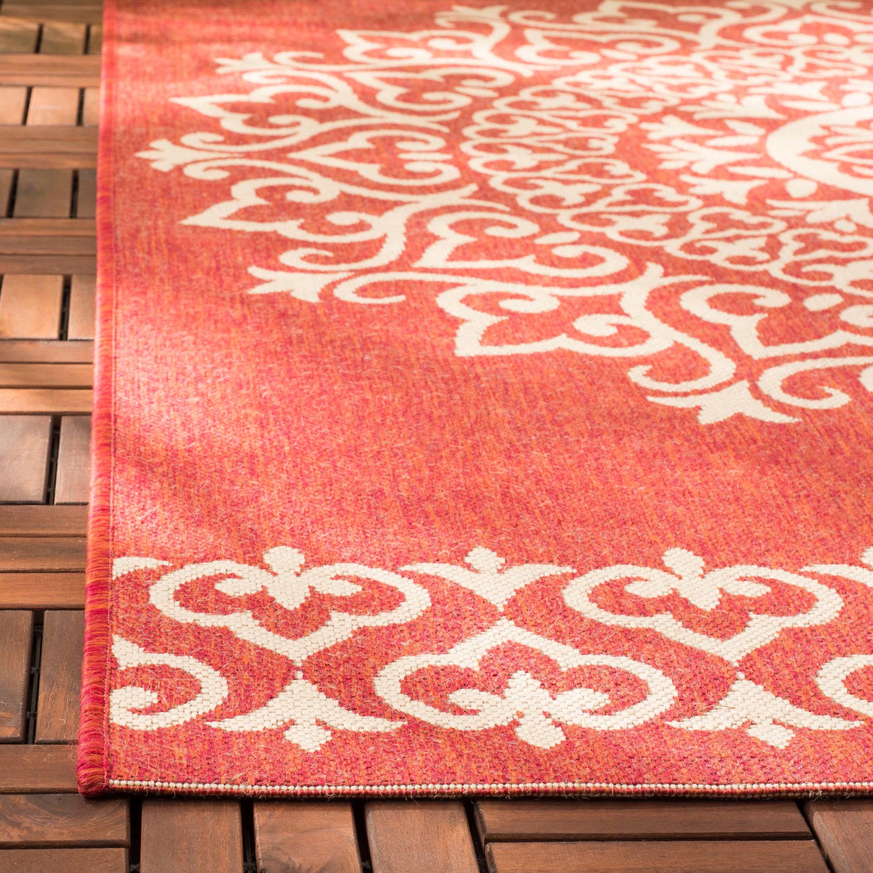 SAFAVIEH Beach House Lynette Medallion Indoor/Outdoor Area Rug, Red/Creme, 5'3" x 7'6"