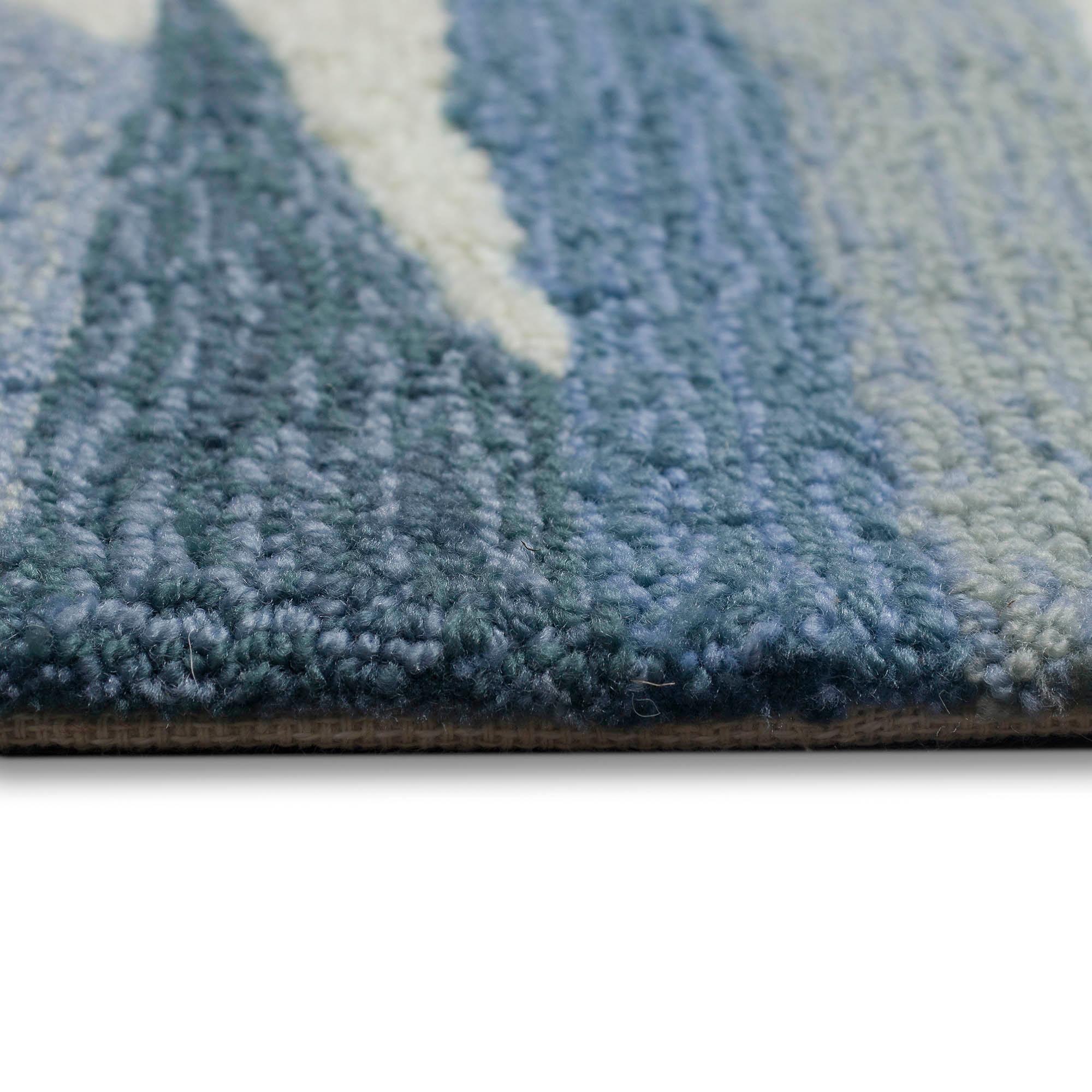 Liora Manne Calais Solid Indoor/Outdoor Rug Navy 5' x 7'6"