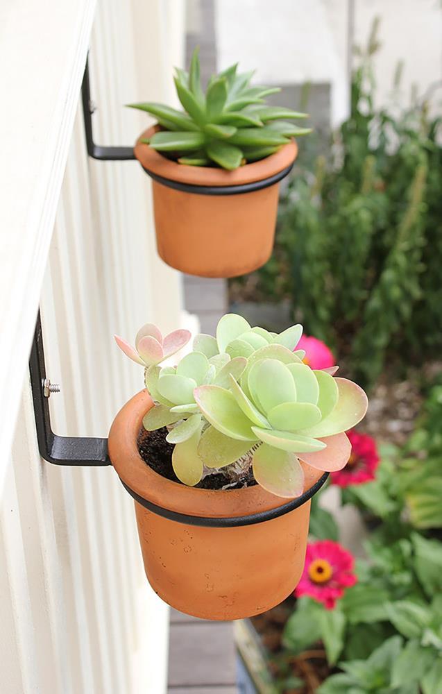 Metal Weather Resistant Bracket Plant Stand (Set of 2)