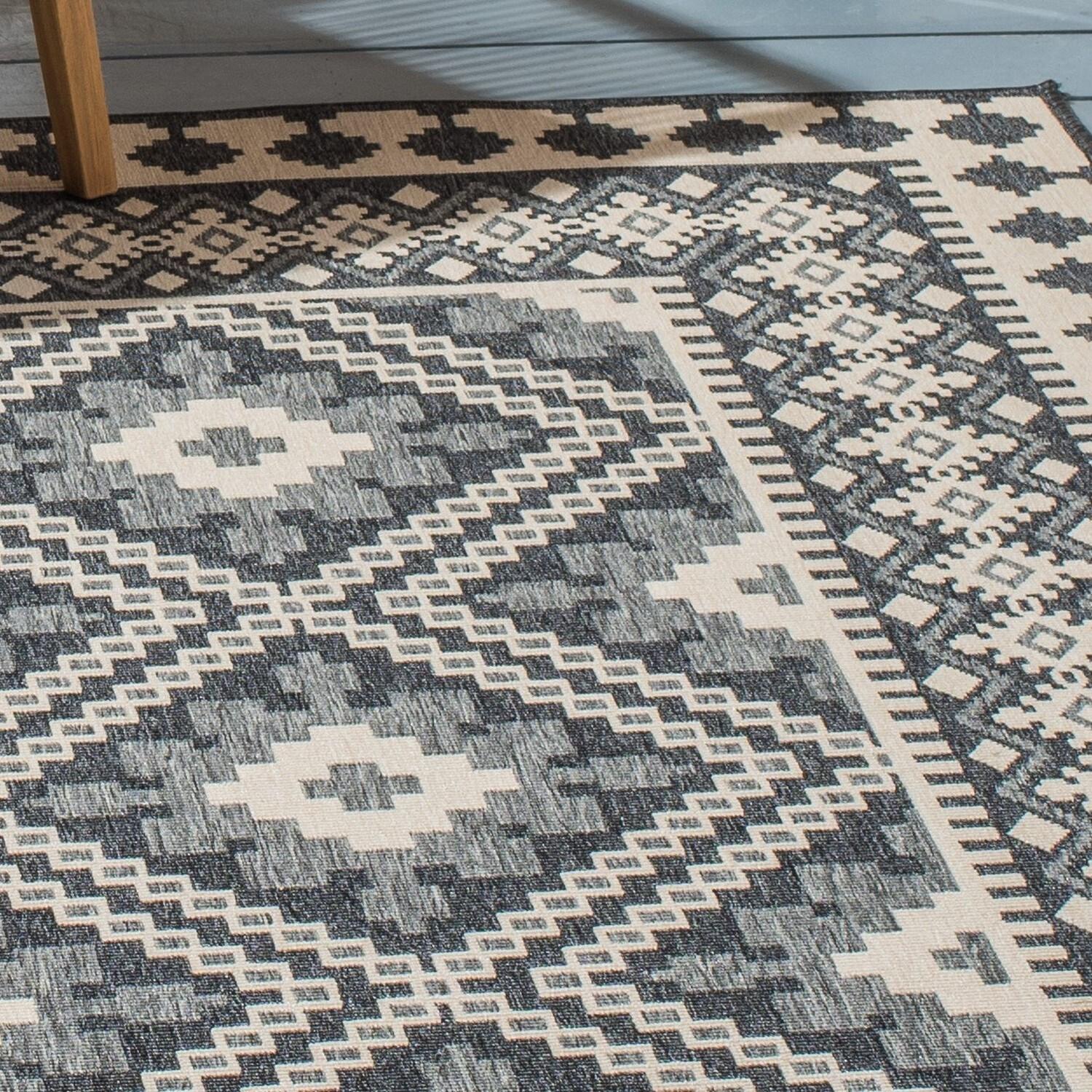 Veranda VER099 Power Loomed Indoor/Outdoor Area Rug - Ivory/Grey - 9'x12' - Safavieh